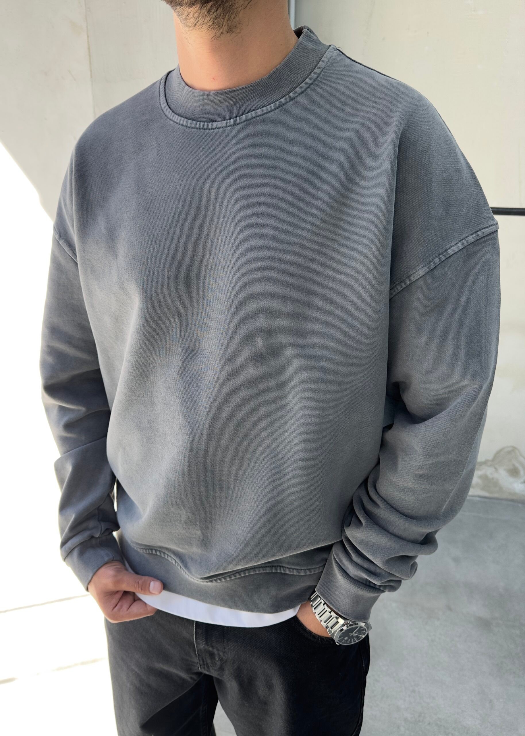Antrasit Yıkamalı Oversize Sweatshirt