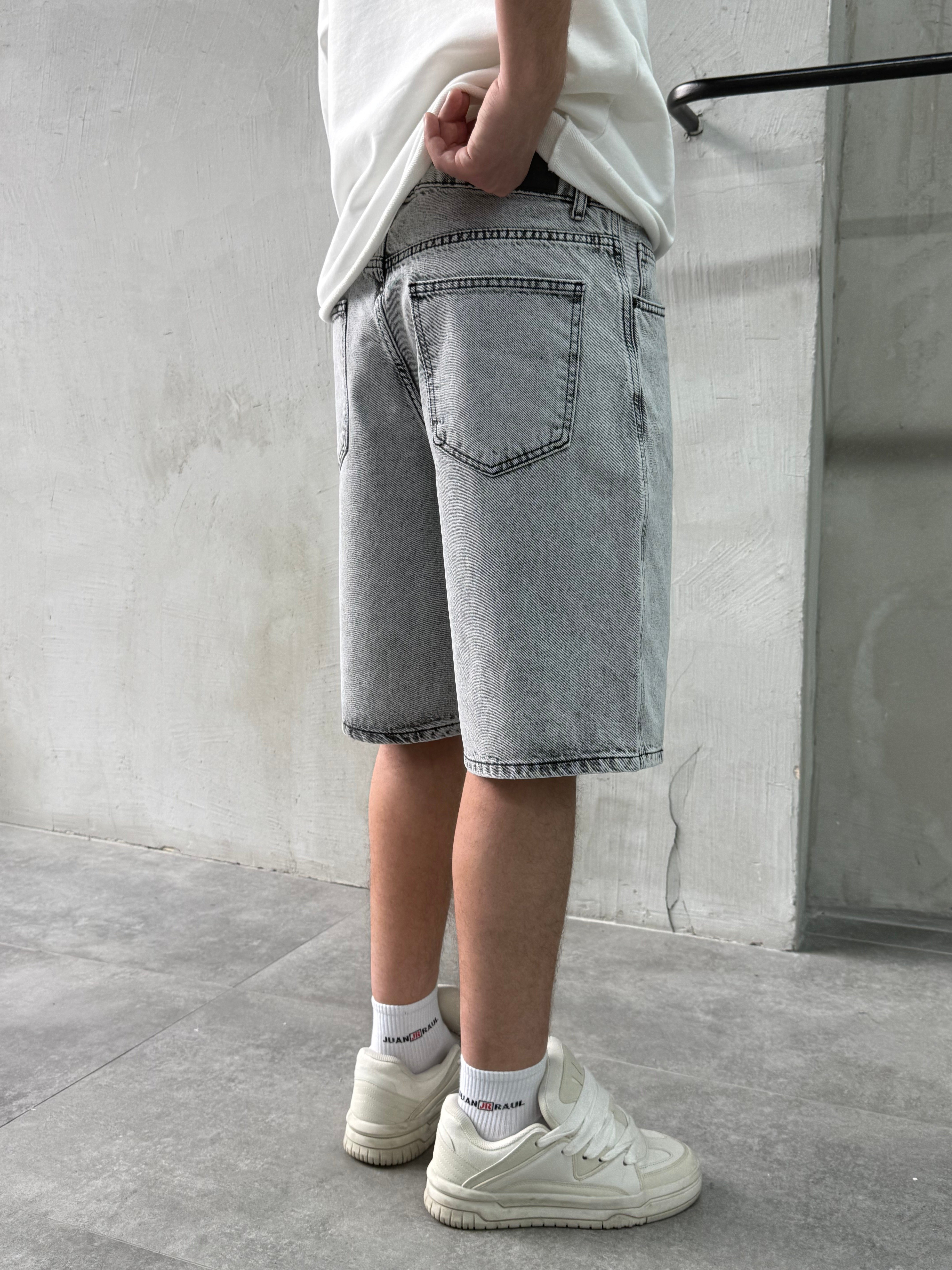 Baggy Fit Bermuda Açık Gri Denim Şort