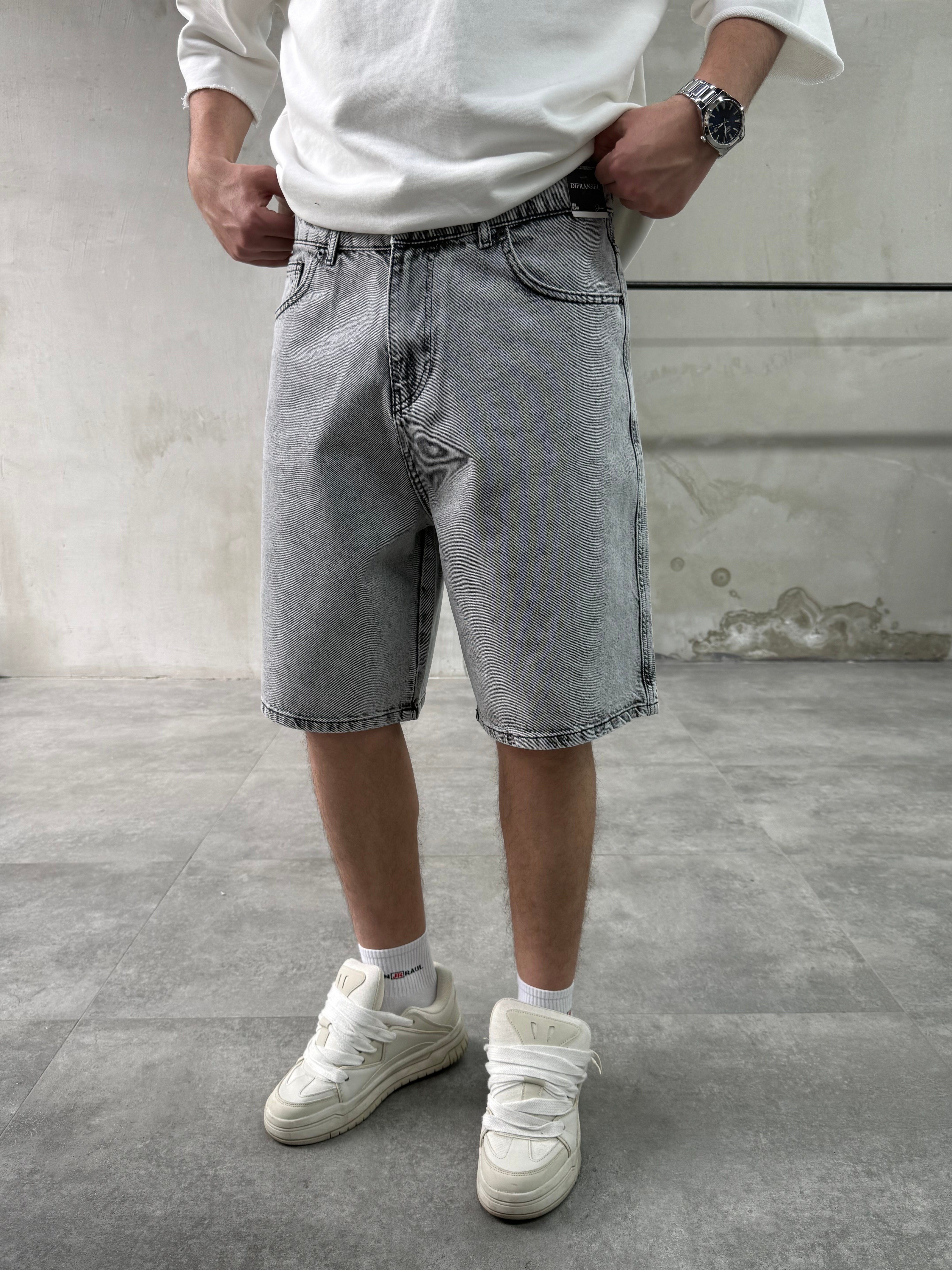 Baggy Fit Bermuda Açık Gri Denim Şort