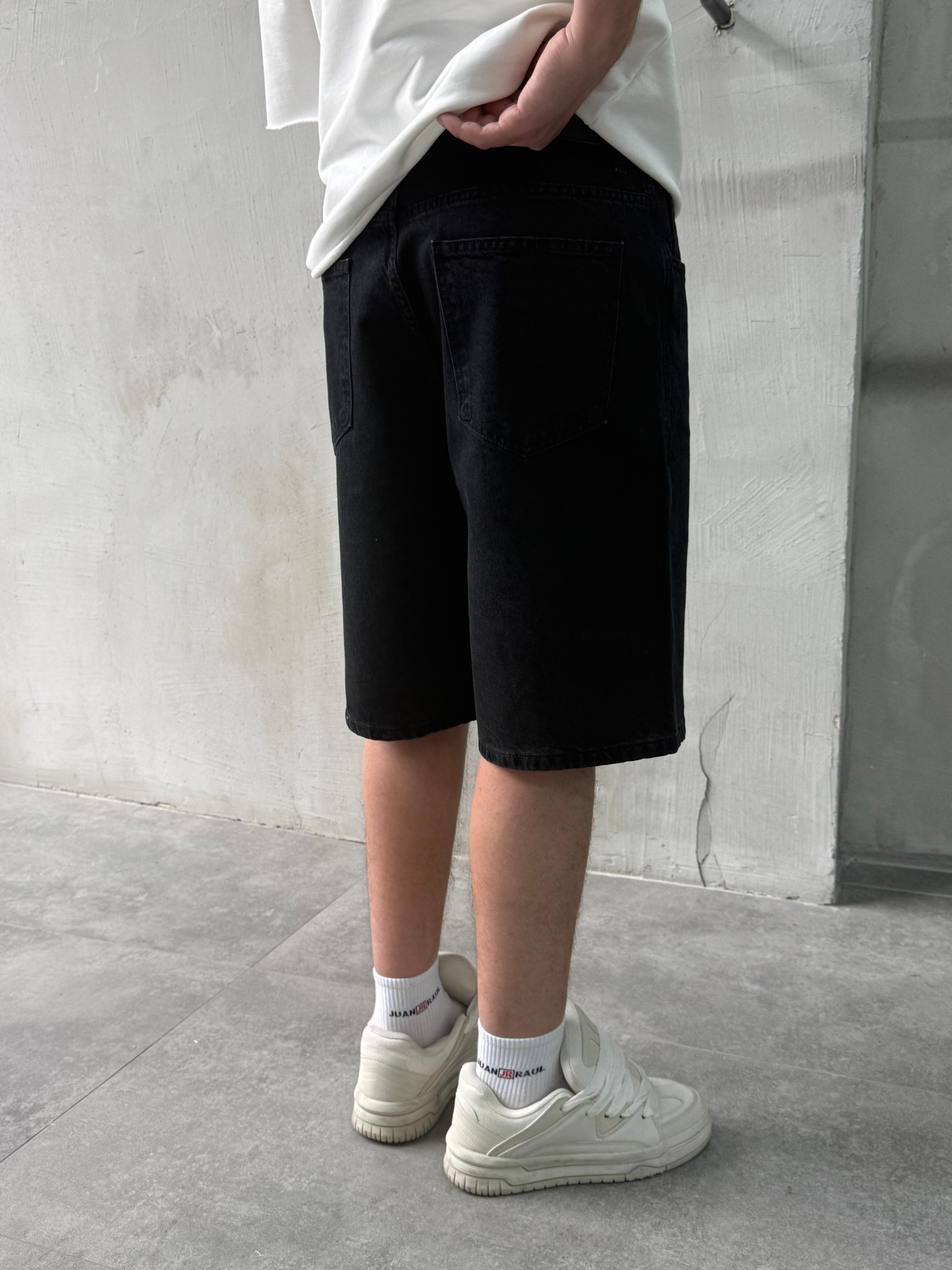 Baggy Fit Bermuda Siyah Denim Şort