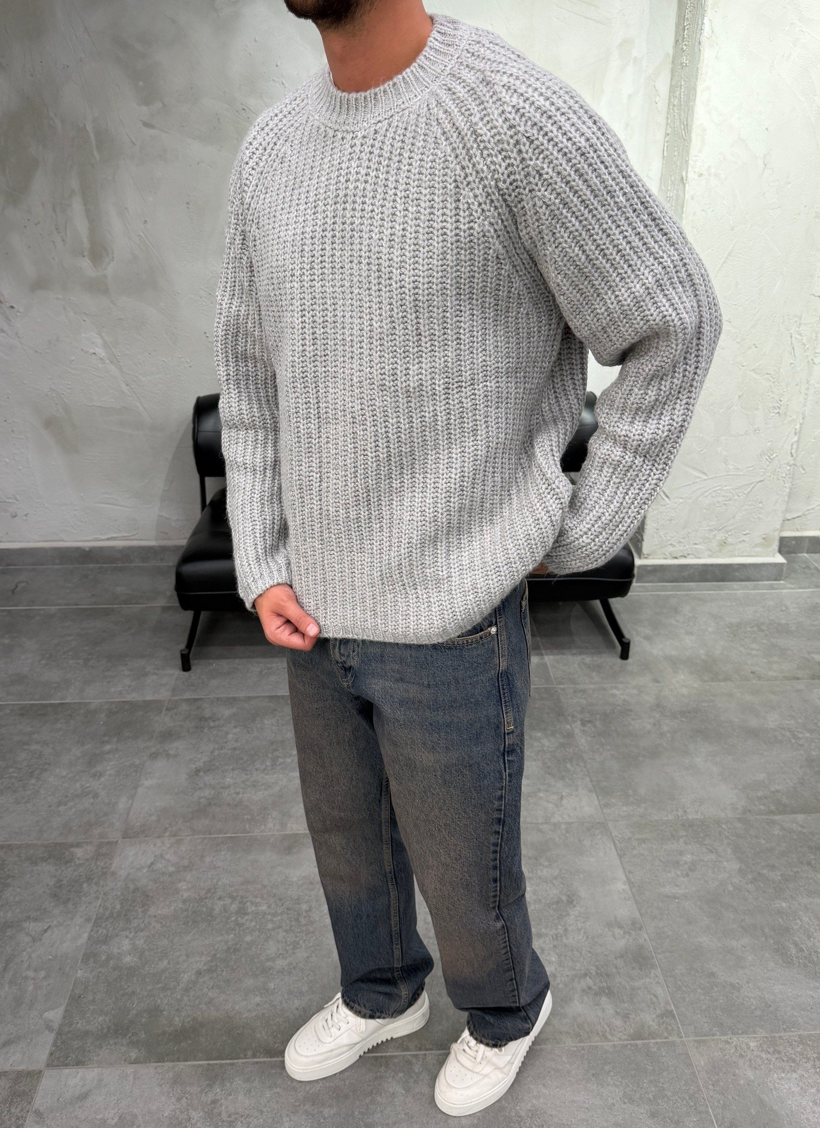 Boxy Fit Dokulu Uzun Kol Gri Kazak