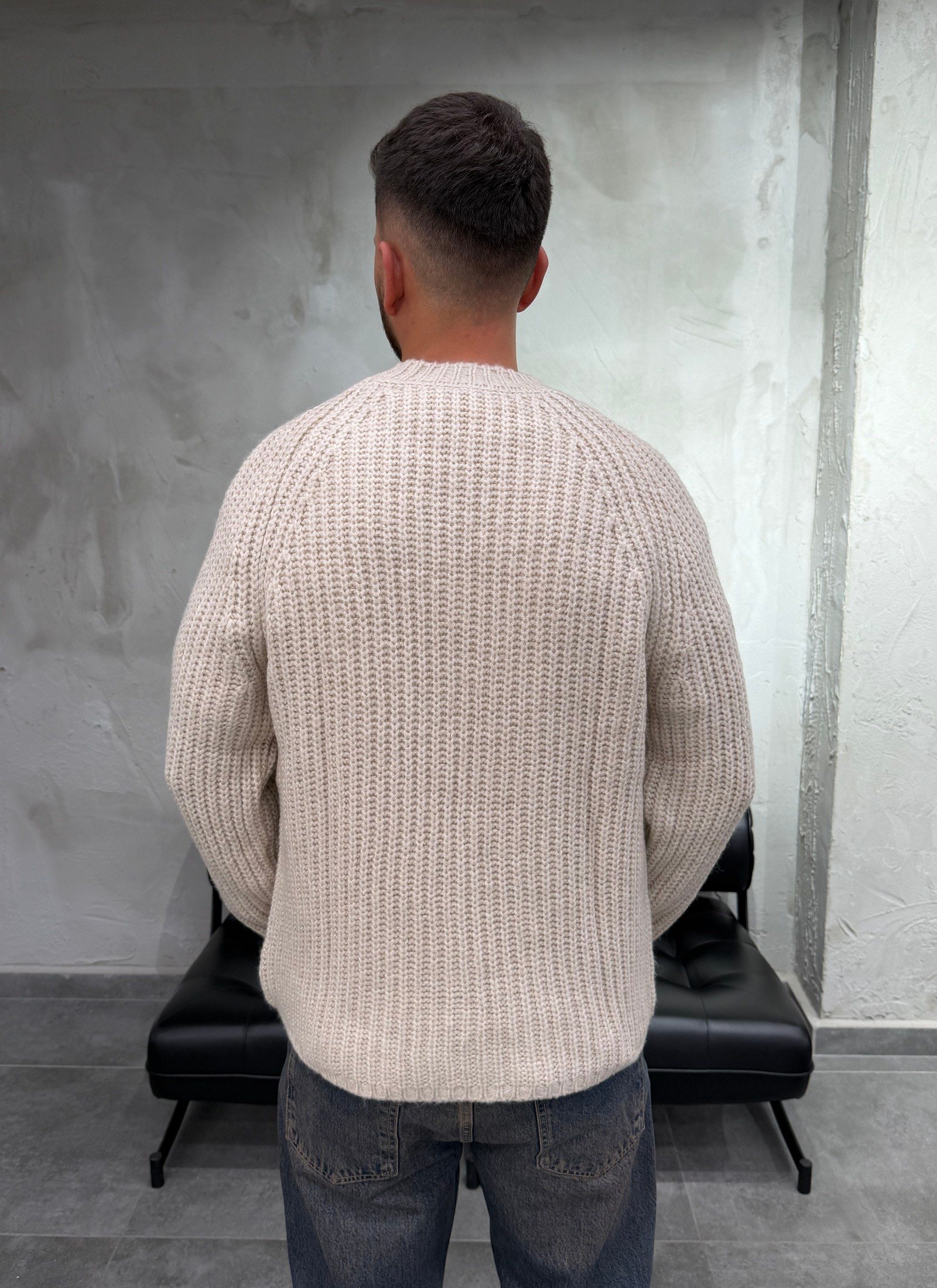 Boxy Fit Dokulu Uzun Kol Taş Kazak