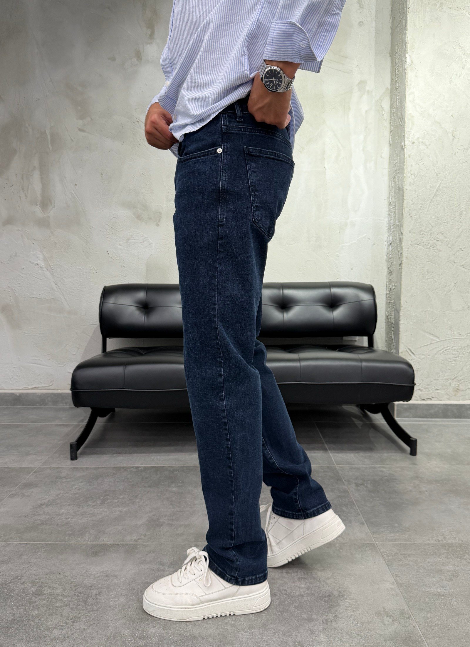 Düz Paça Koyu Lacivert Regular Fit Jean