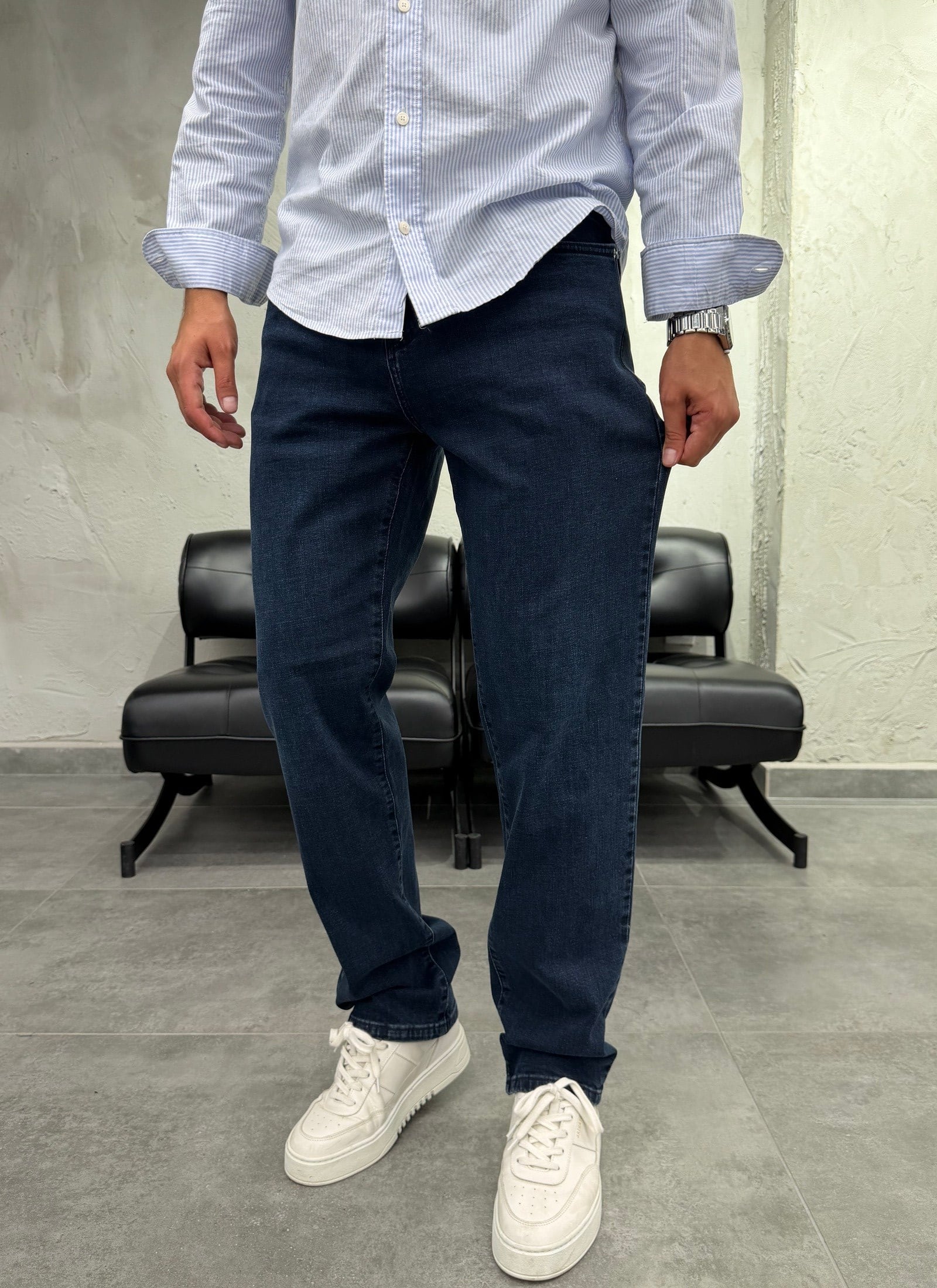 Düz Paça Koyu Lacivert Regular Fit Jean