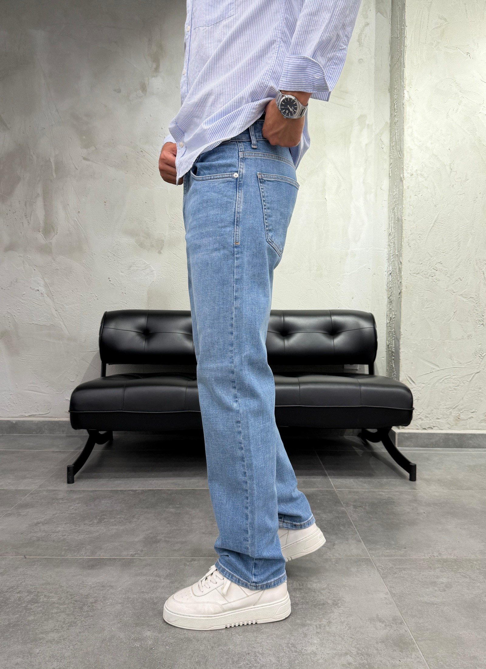 Düz Paça Mavi Yıkamalı Regular Fit Jean