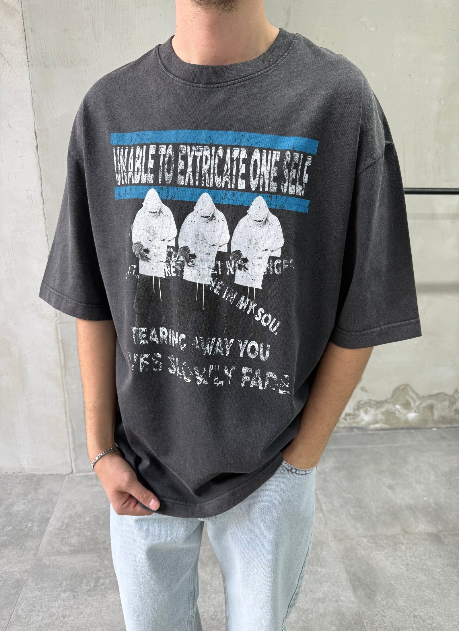 Figür Baskılı Yıkamalı Antrasit T-shirt