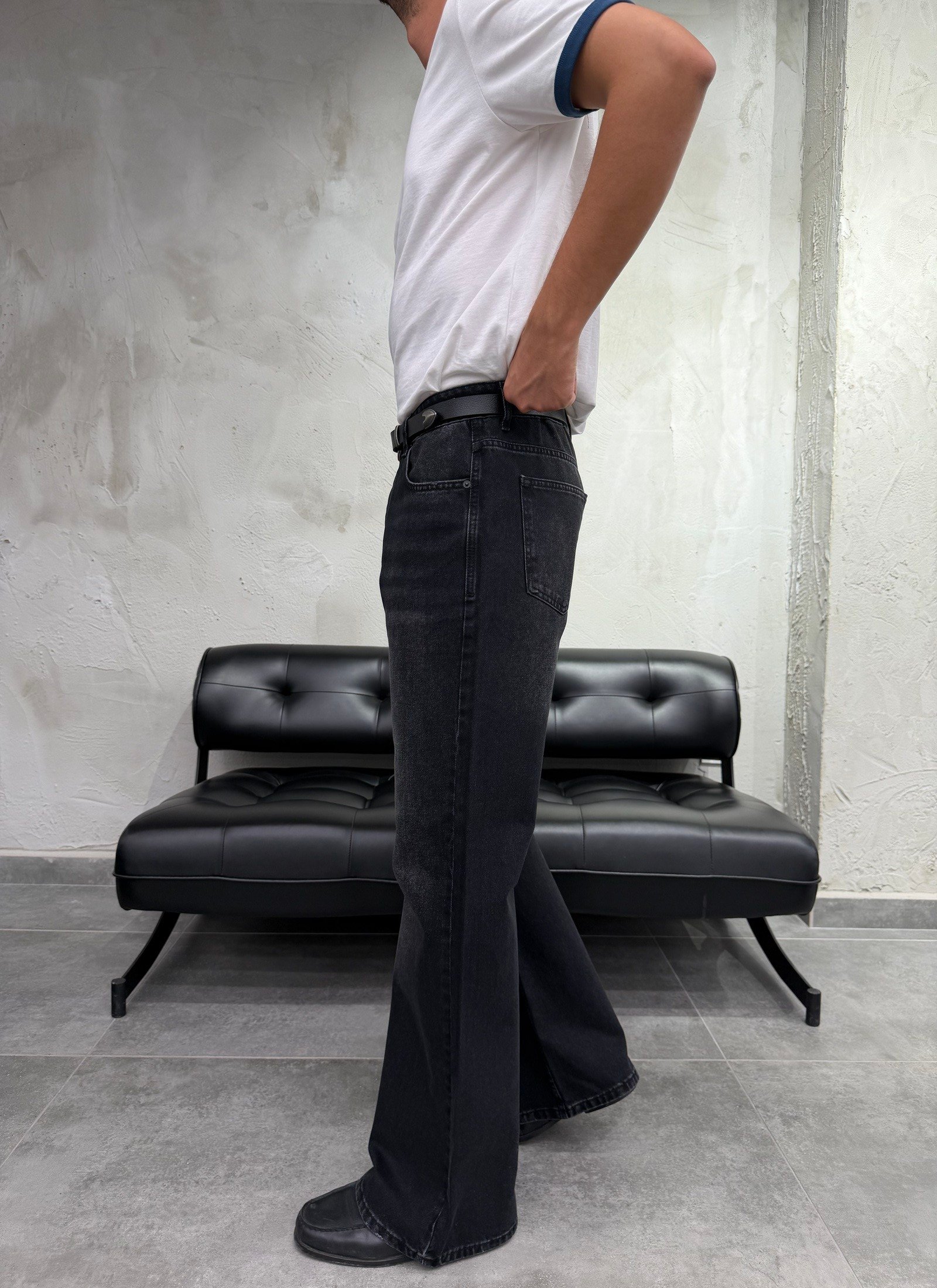 Flare İspanyol Paça Siyah Yıkamalı Fit Jean