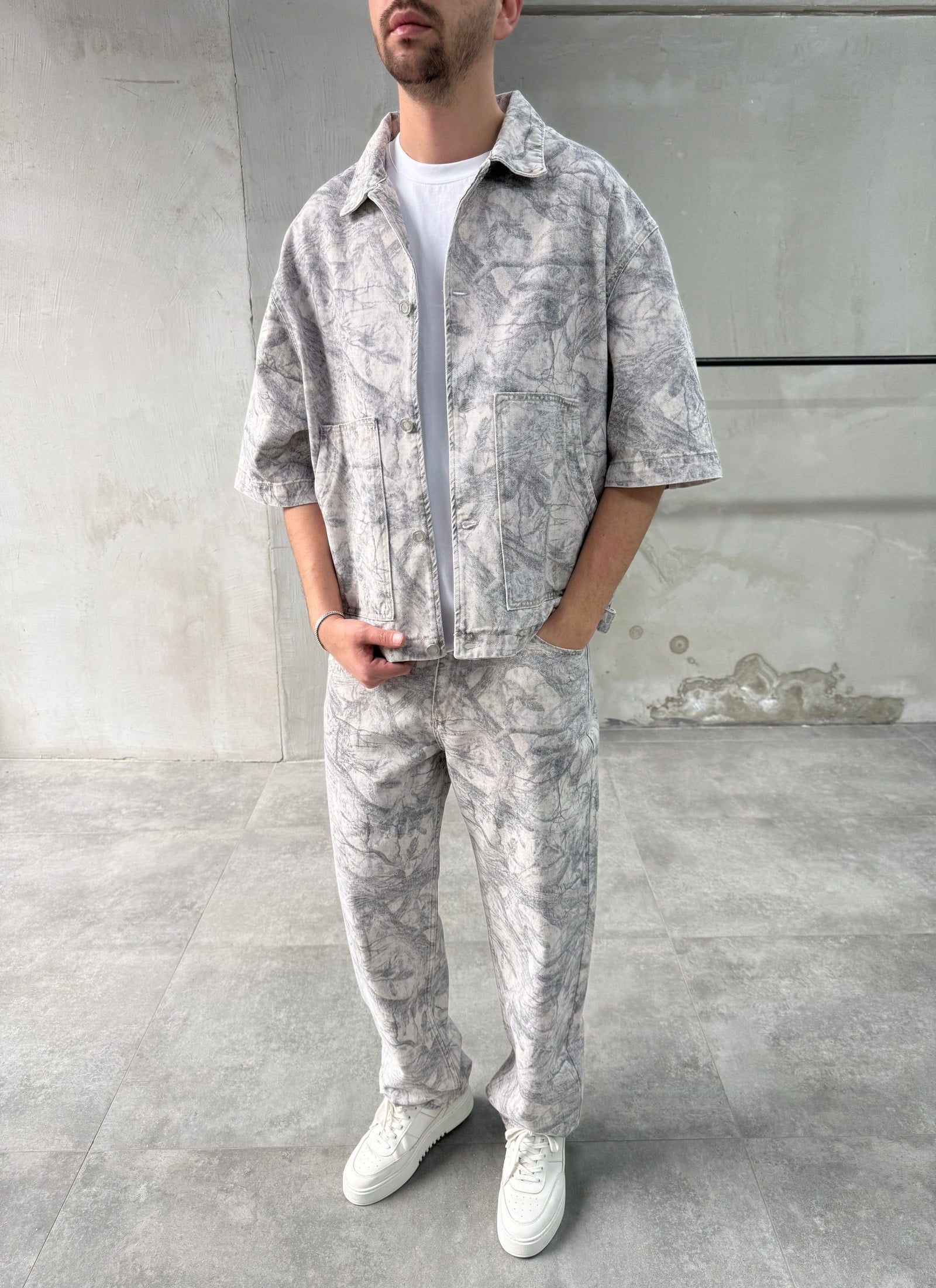 Gri Desenli Premium Denim Takım