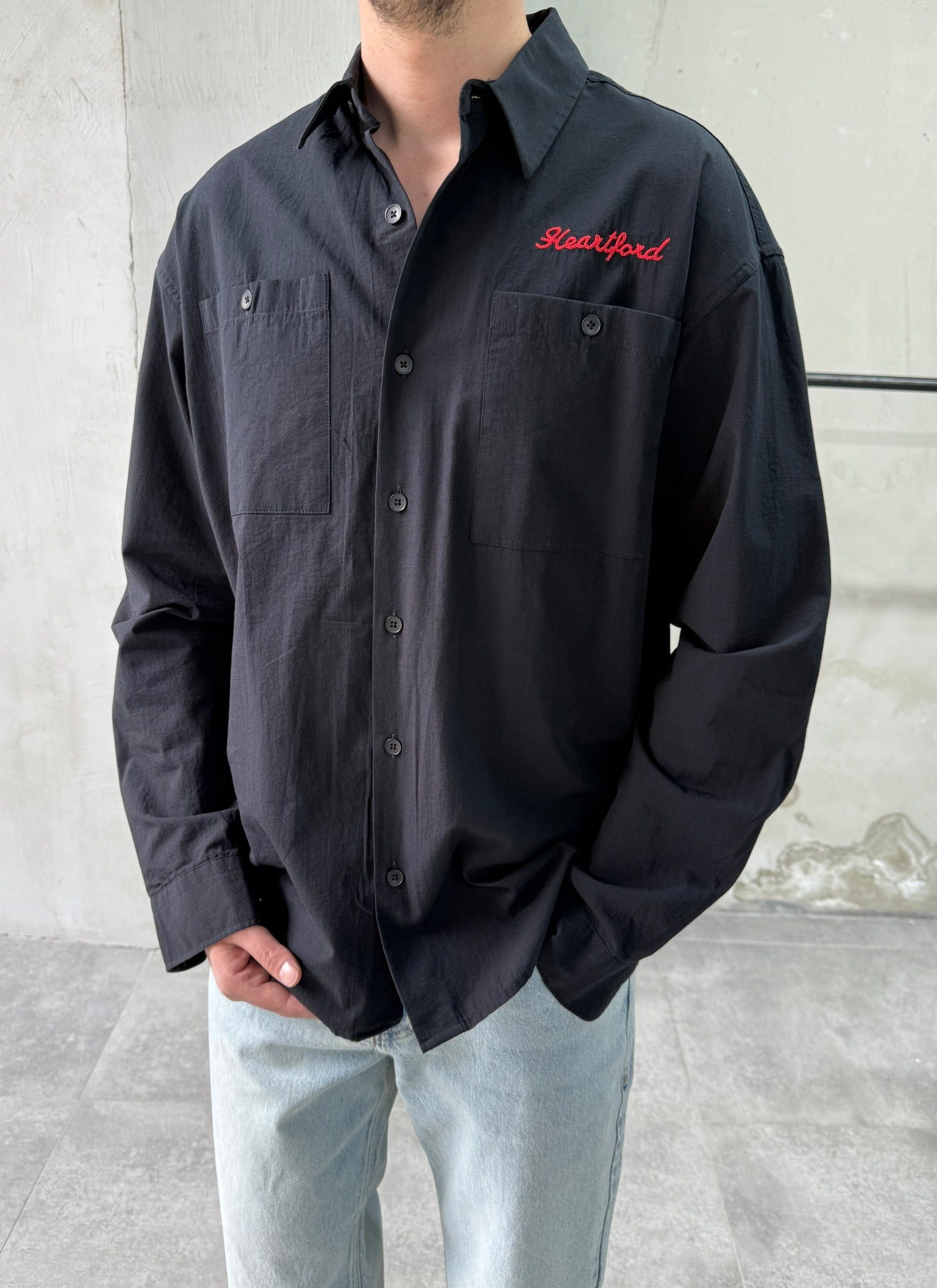 Heartford Nakışlı Oversize Siyah Gömlek