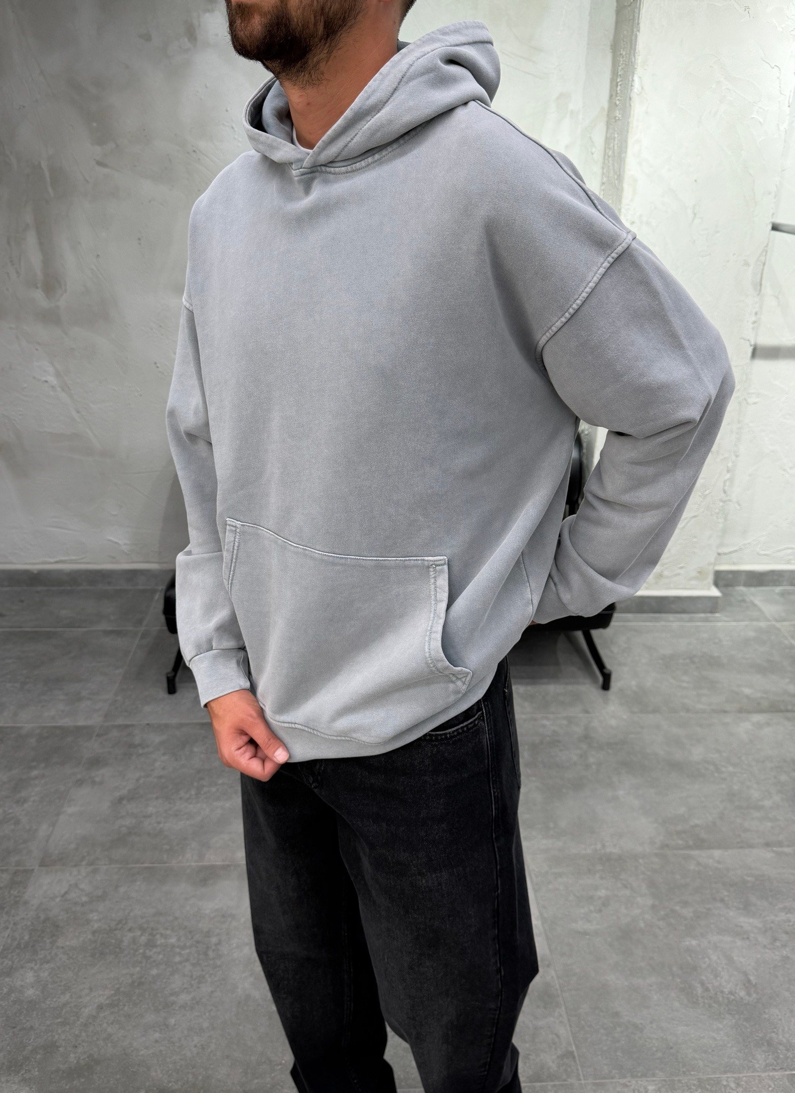 Kapüşonlu Kanguru Cep Yıkama Detay Açık Gri Sweatshirt