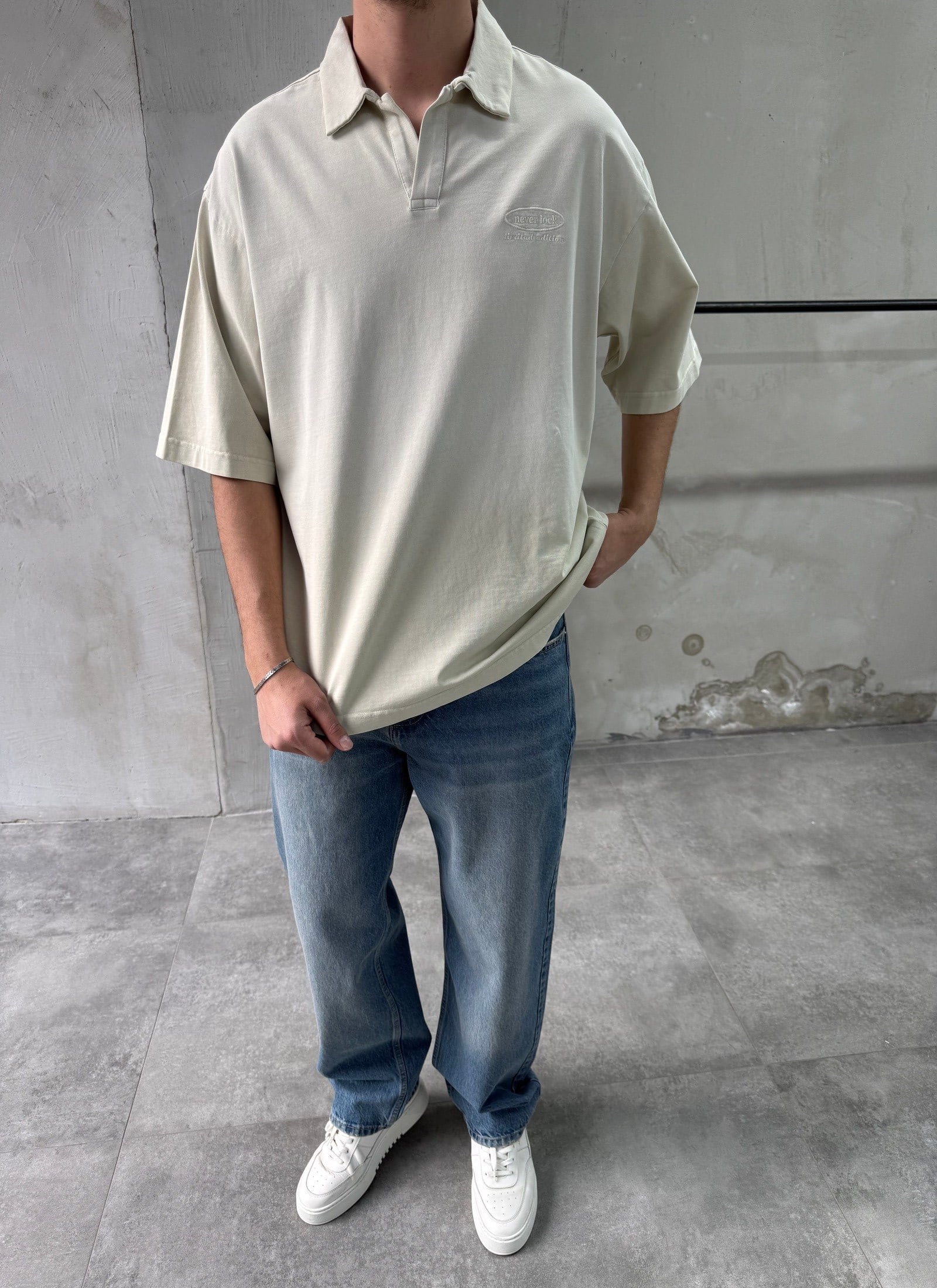 Never Lock Nakışlı Yıkamalı Taş Polo Yaka T-shirt