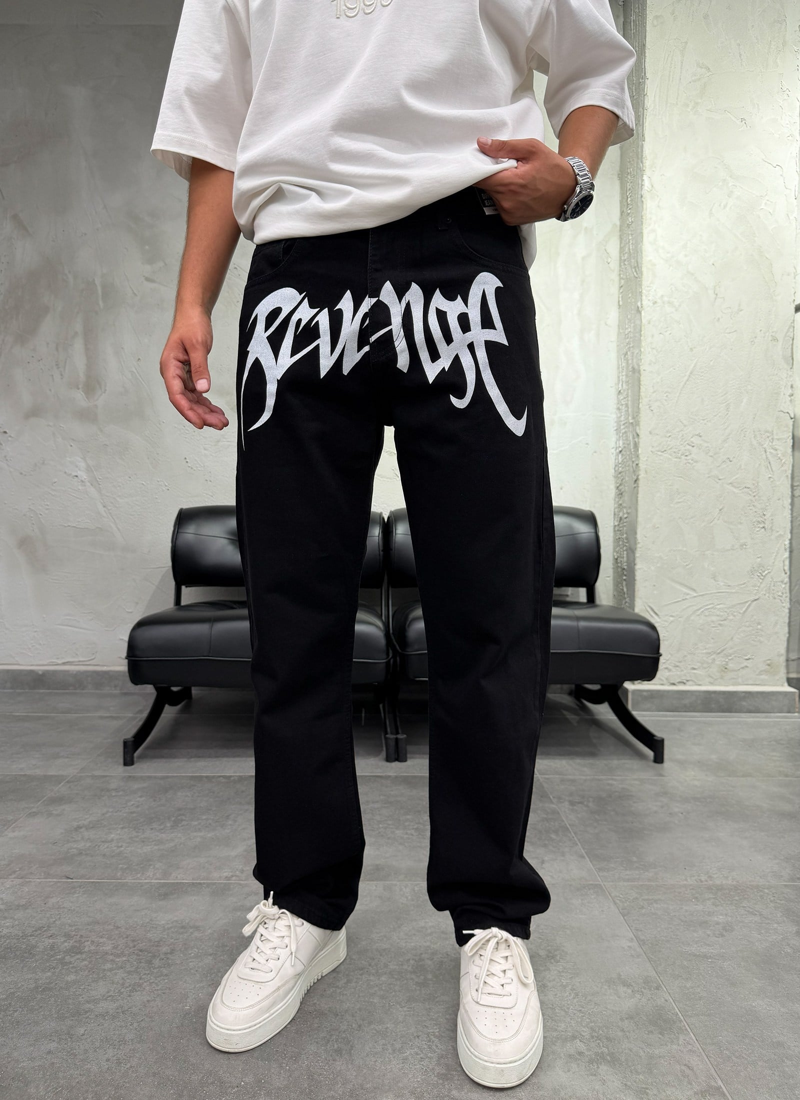 Ön Yazı Baskılı Siyah Baggy Jean