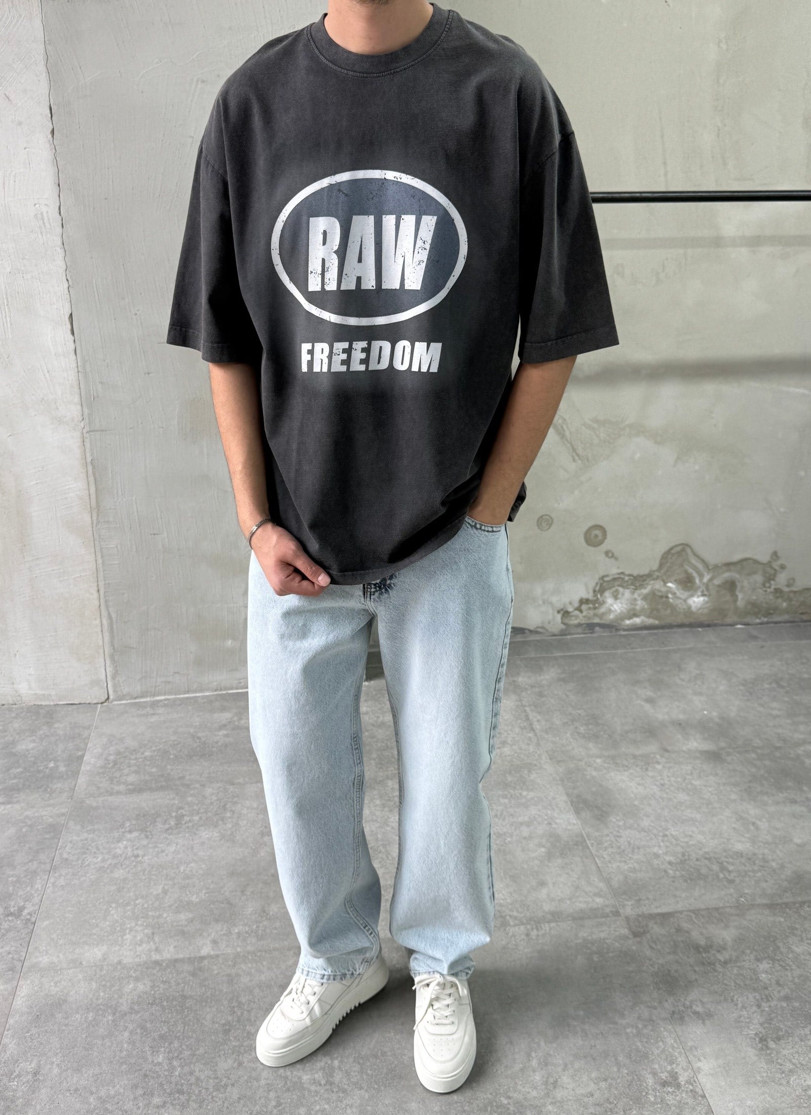 Raw Baskı Yıkamalı Antrasit Oversize T-shirt