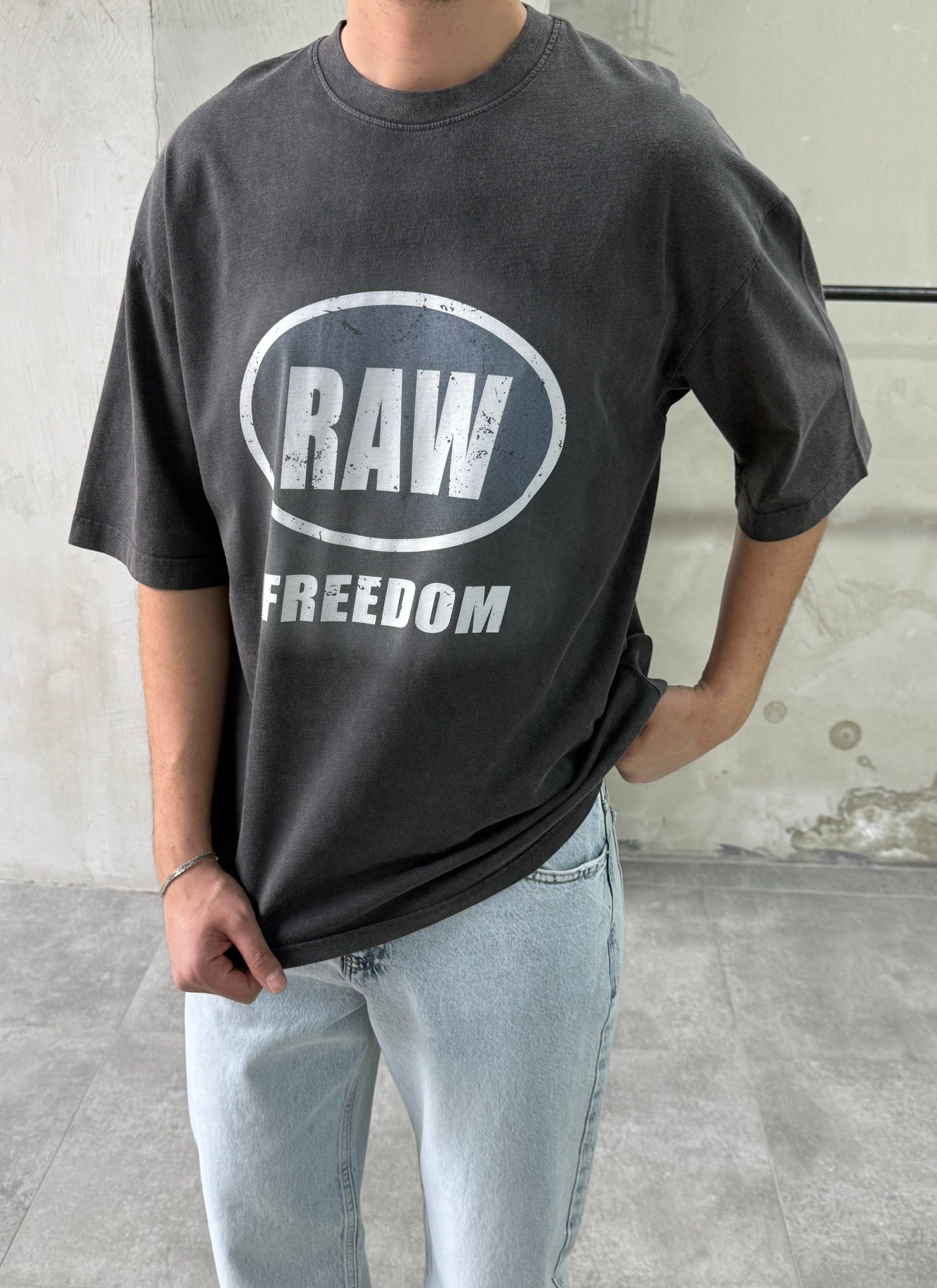 Raw Baskı Yıkamalı Antrasit Oversize T-shirt