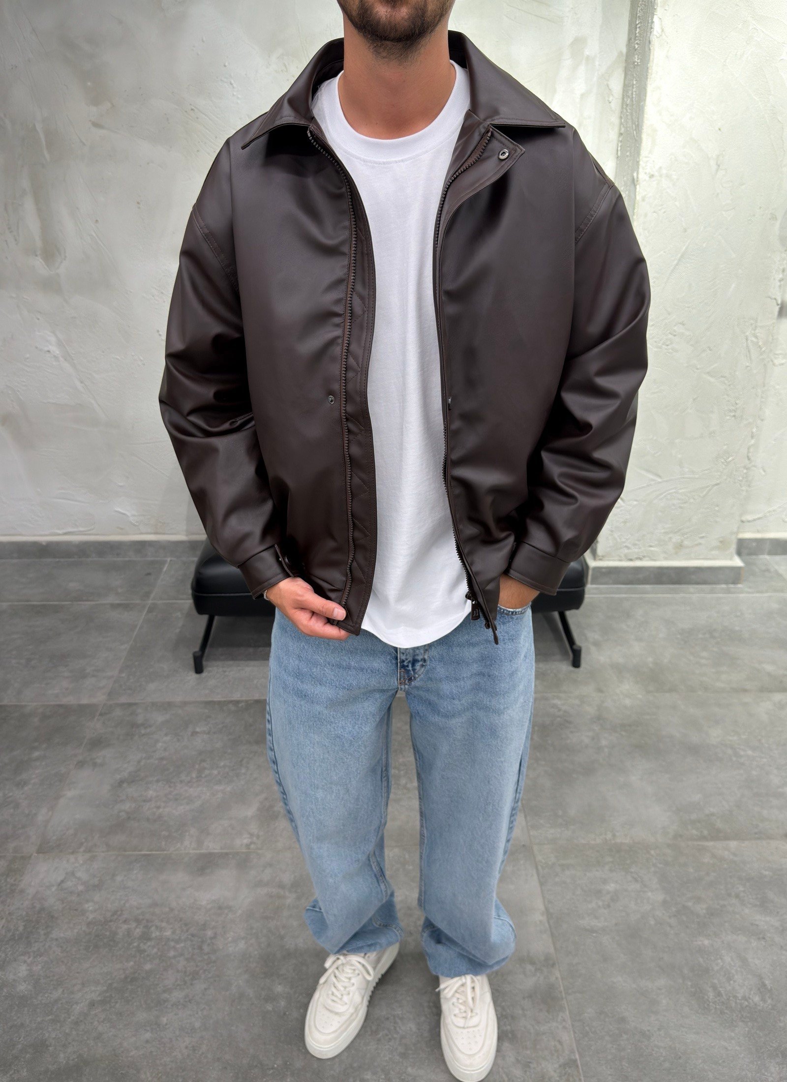 Sırt Different Nakışlı Kahve Bomber Ceket