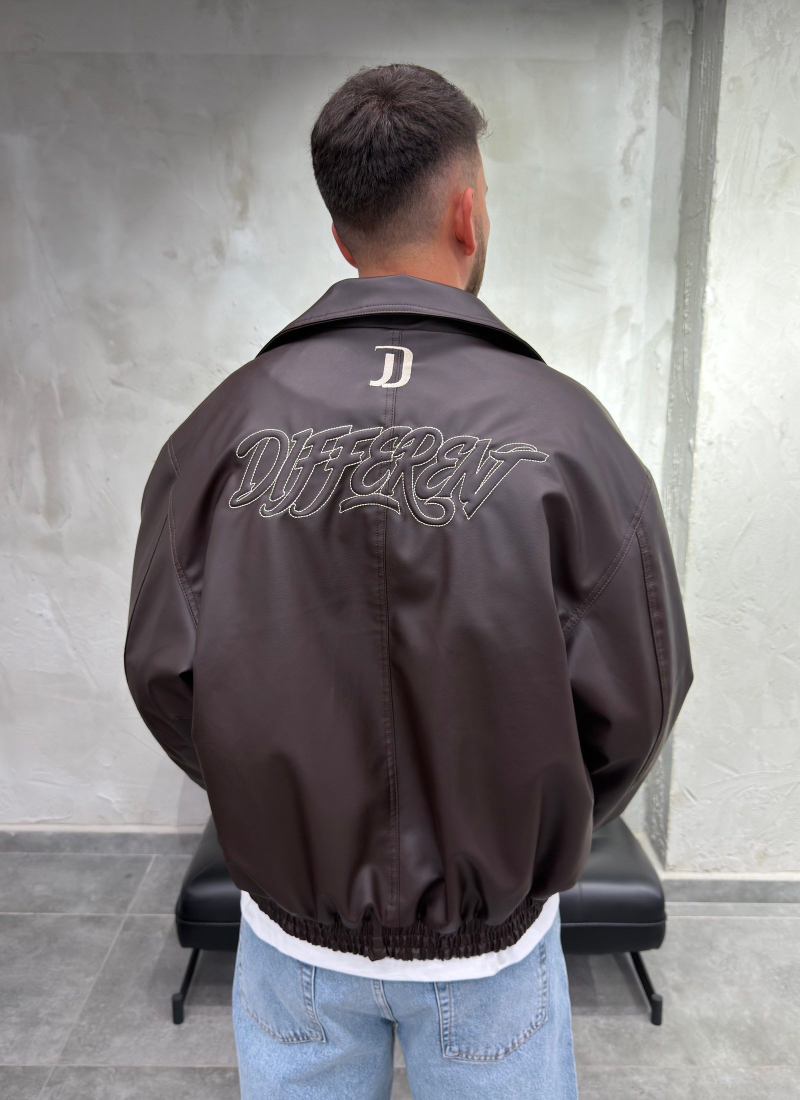 Sırt Different Nakışlı Kahve Bomber Ceket
