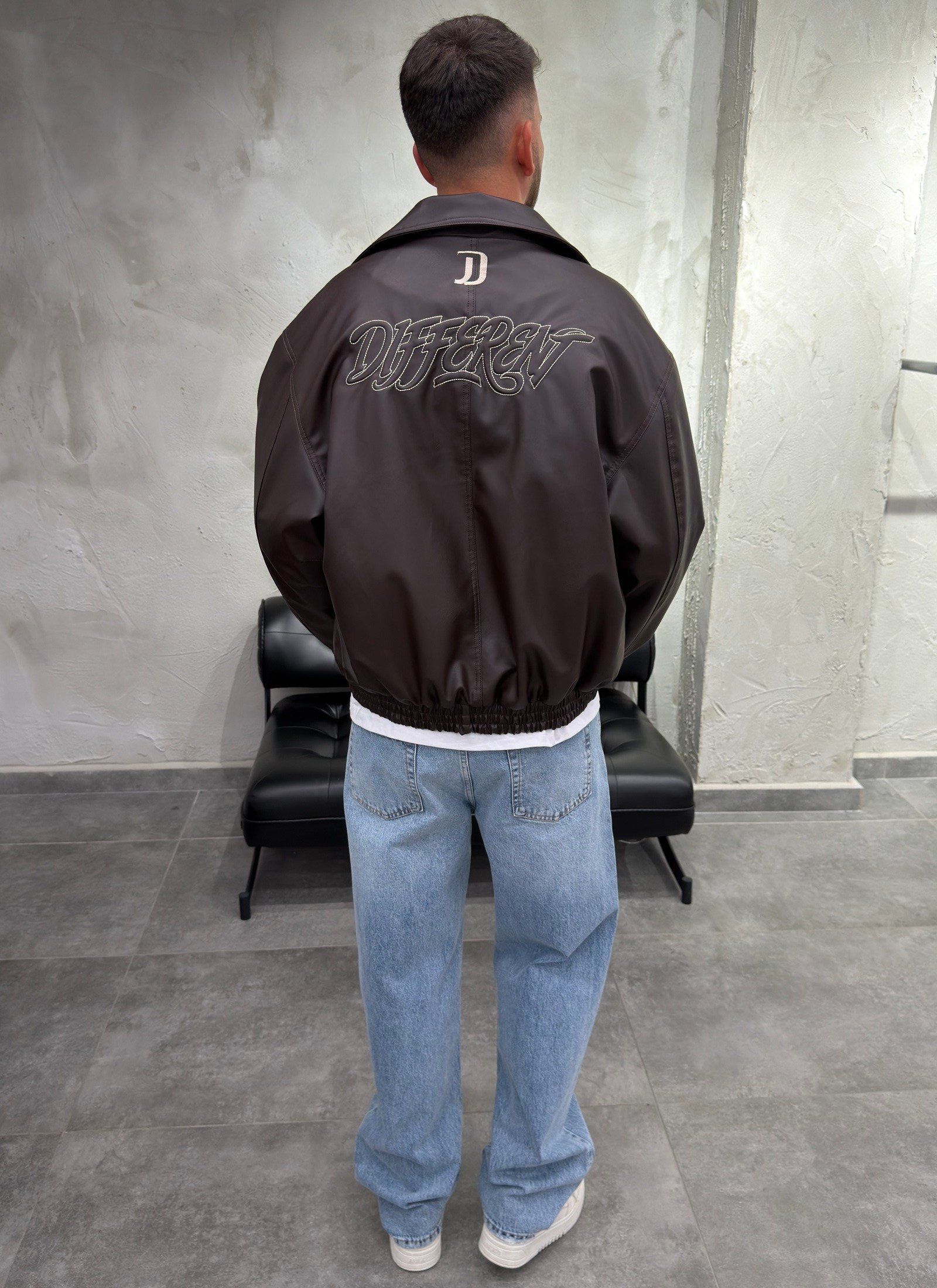 Sırt Different Nakışlı Kahve Bomber Ceket