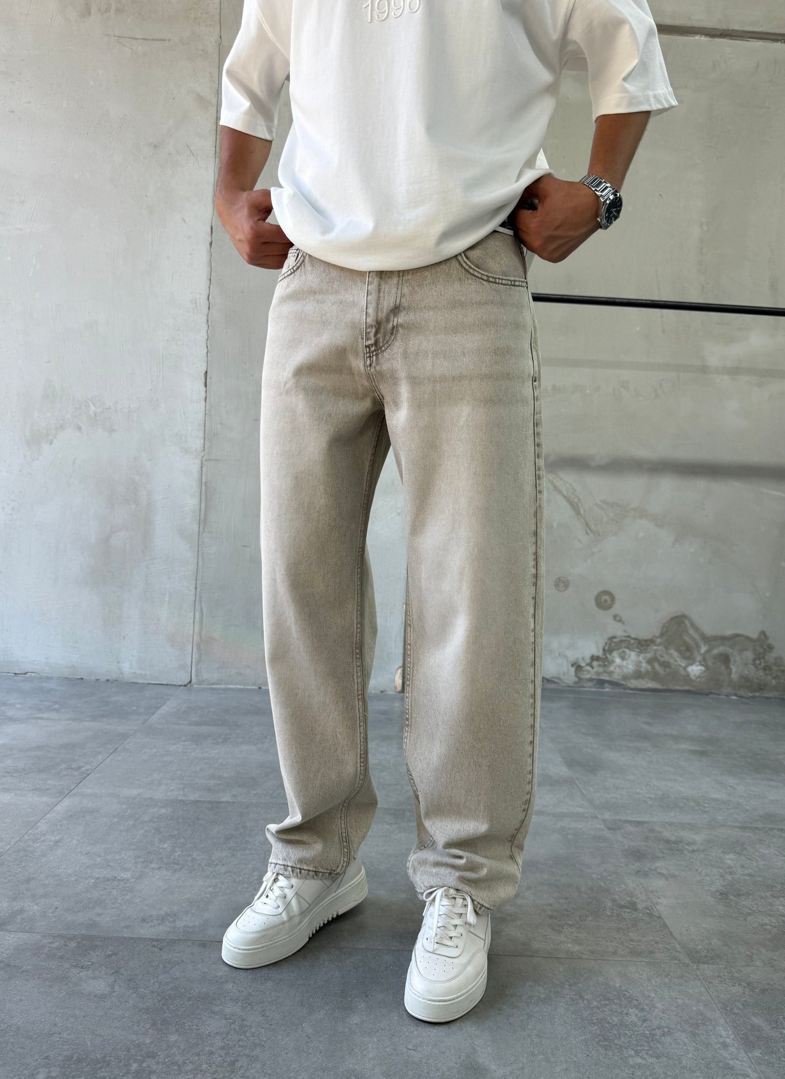 Soluk Efektli Taş Baggy Jean
