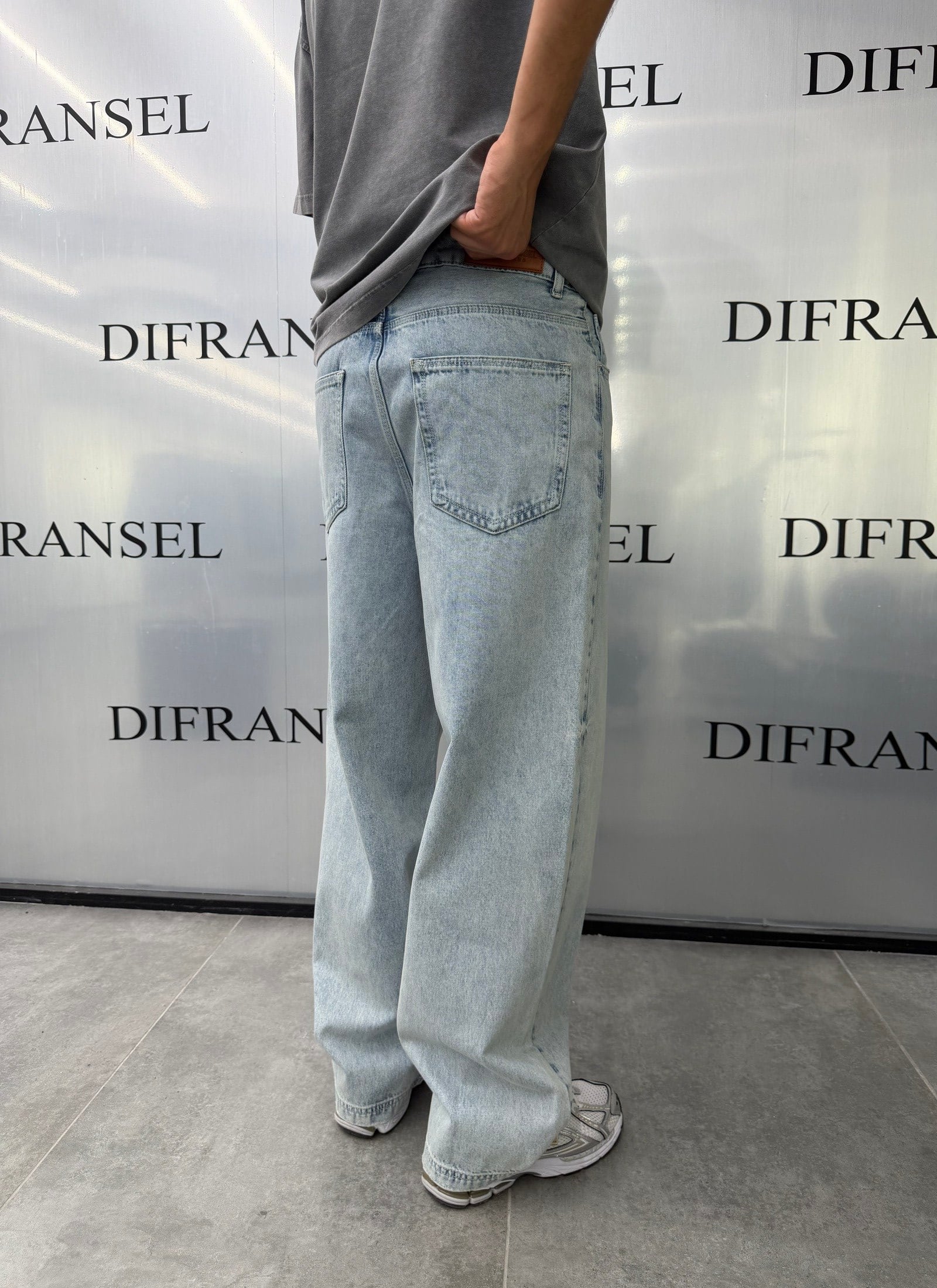 Süper Baggy Yıkamalı Eskitme Mavi  Fit Jean