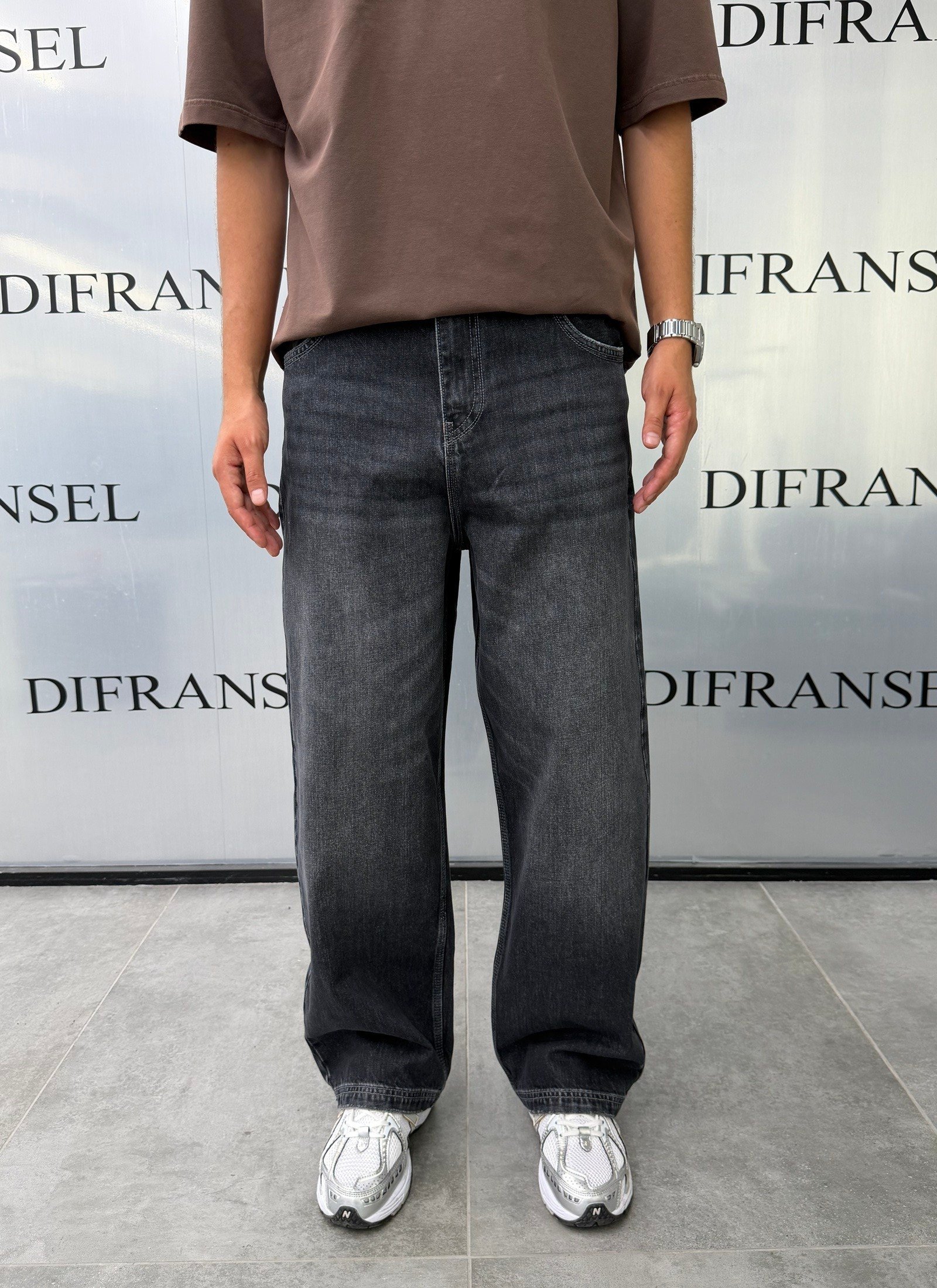 Süper Baggy Yıkamalı Siyah  Fit Jean