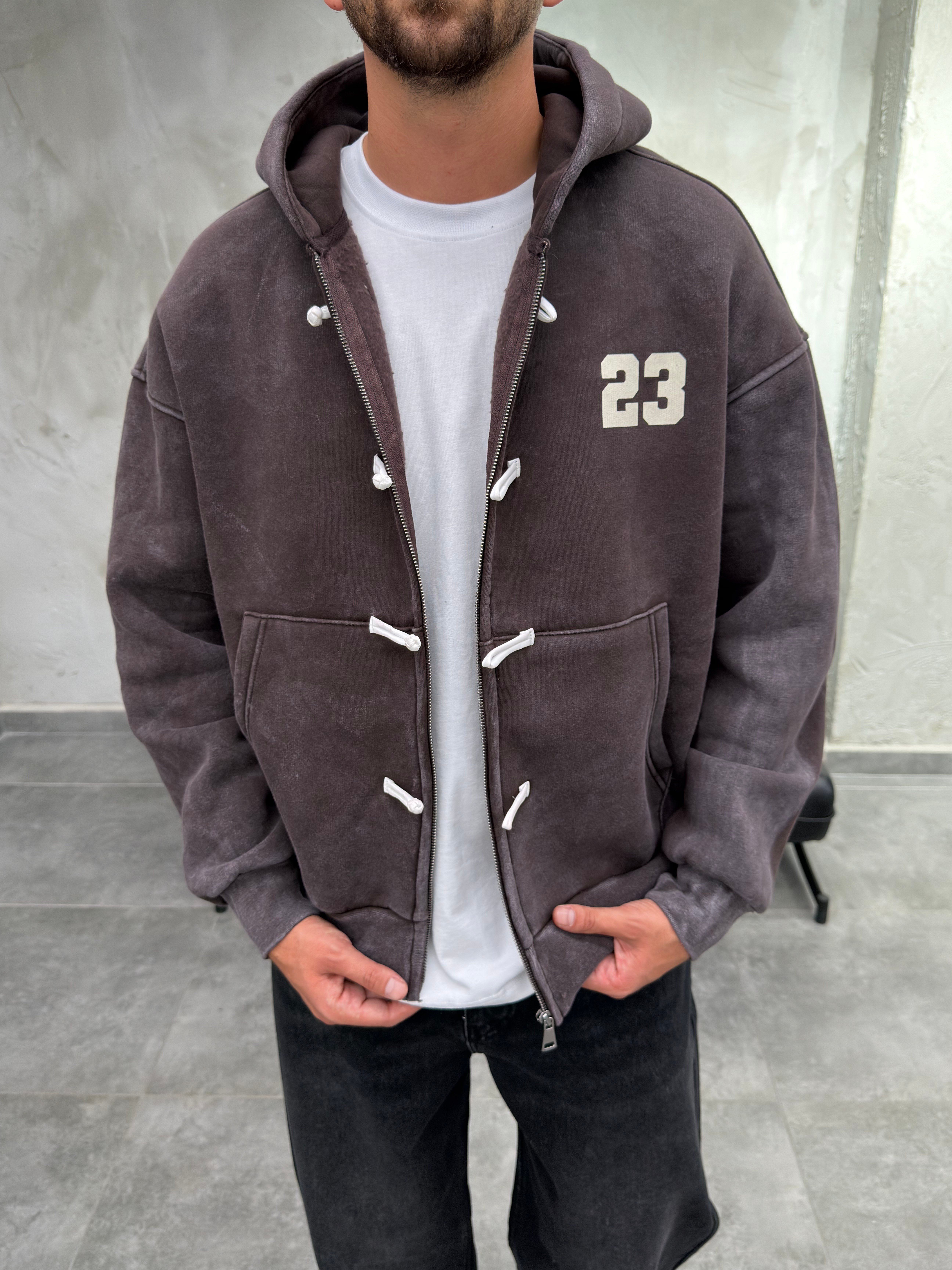 Süslü Düğmeli Yıkamalı Fermuarlı Kahve Sweatshirt
