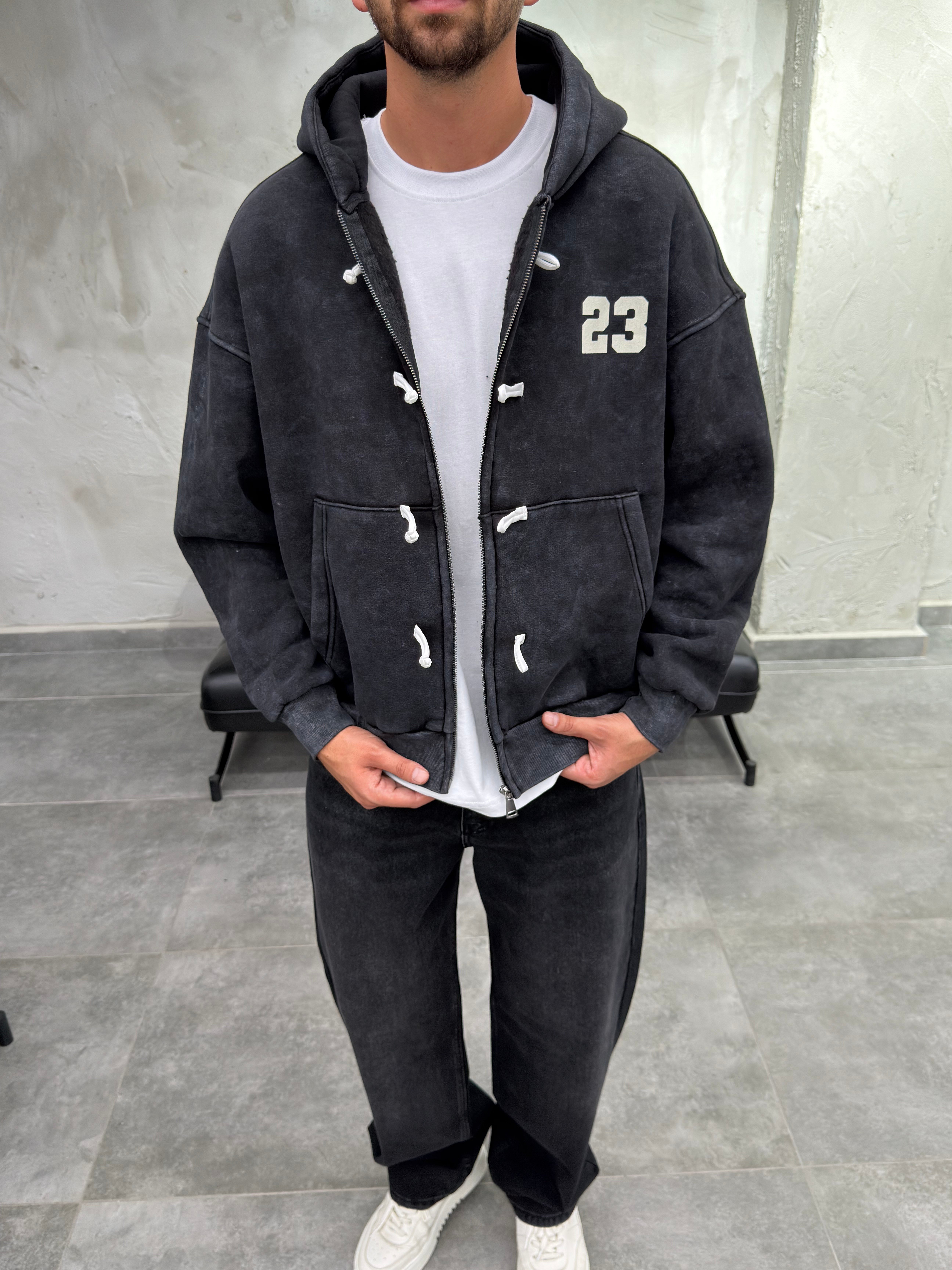 Süslü Düğmeli Yıkamalı Fermuarlı Siyah Sweatshirt