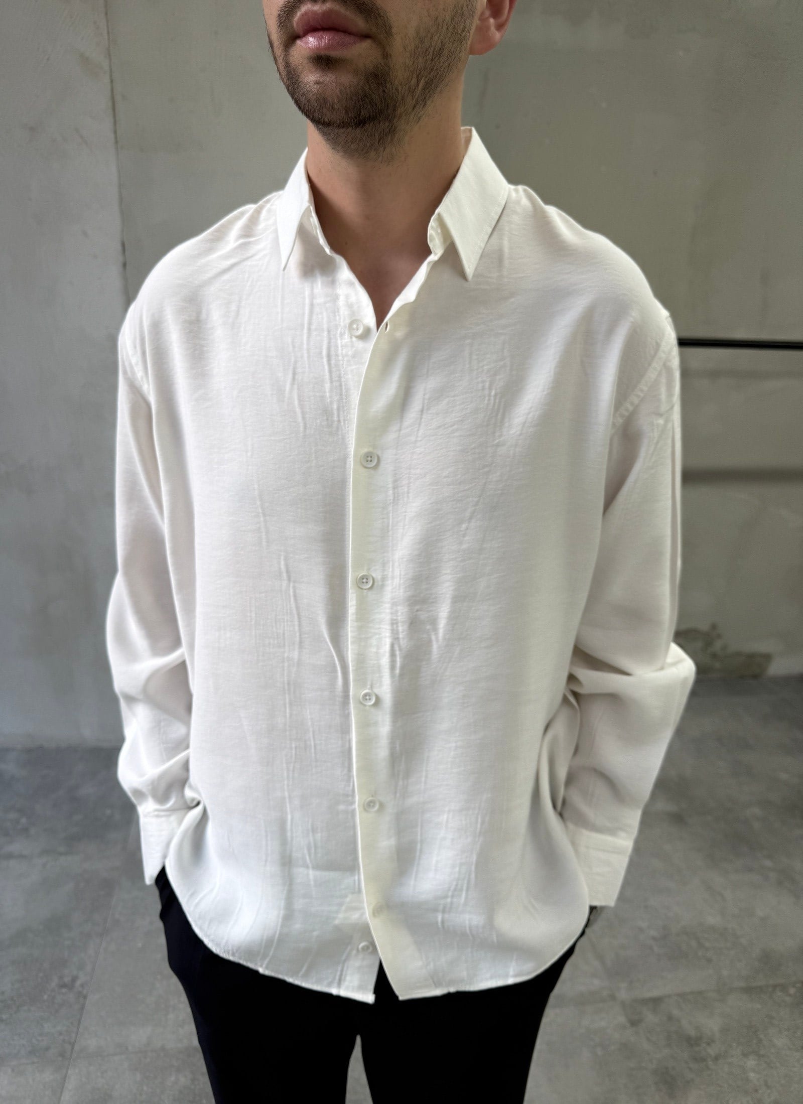 Tensel Yıkamalı Oversize Dökümlü Beyaz Gömlek