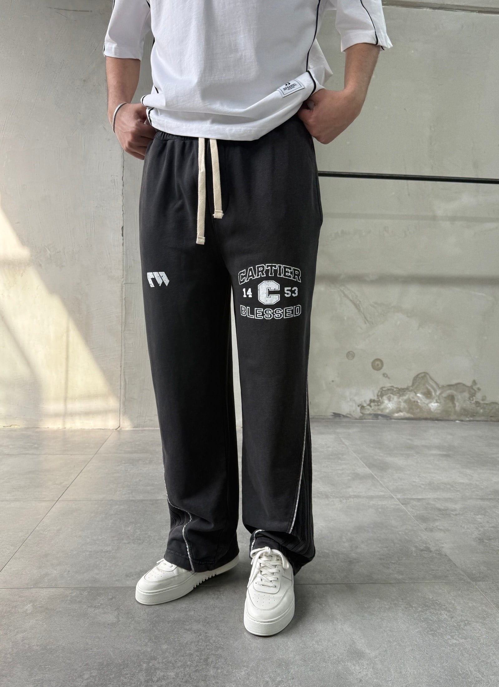 Text Baskılı Siyah Yıkamalı Eşofman Altı