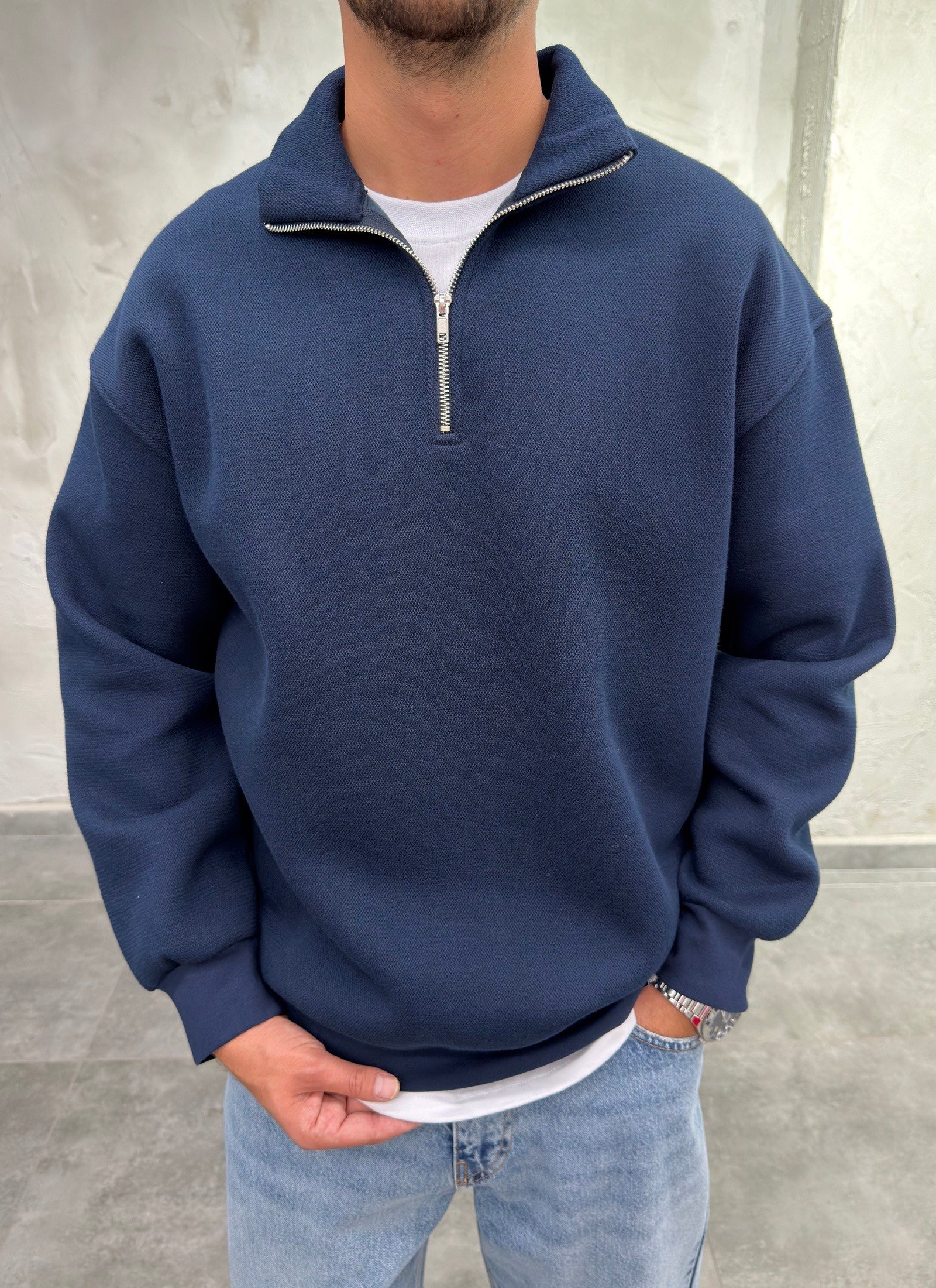 Yaka Yarım Fermuarlı Şardonlu Lacivert Sweatshirt