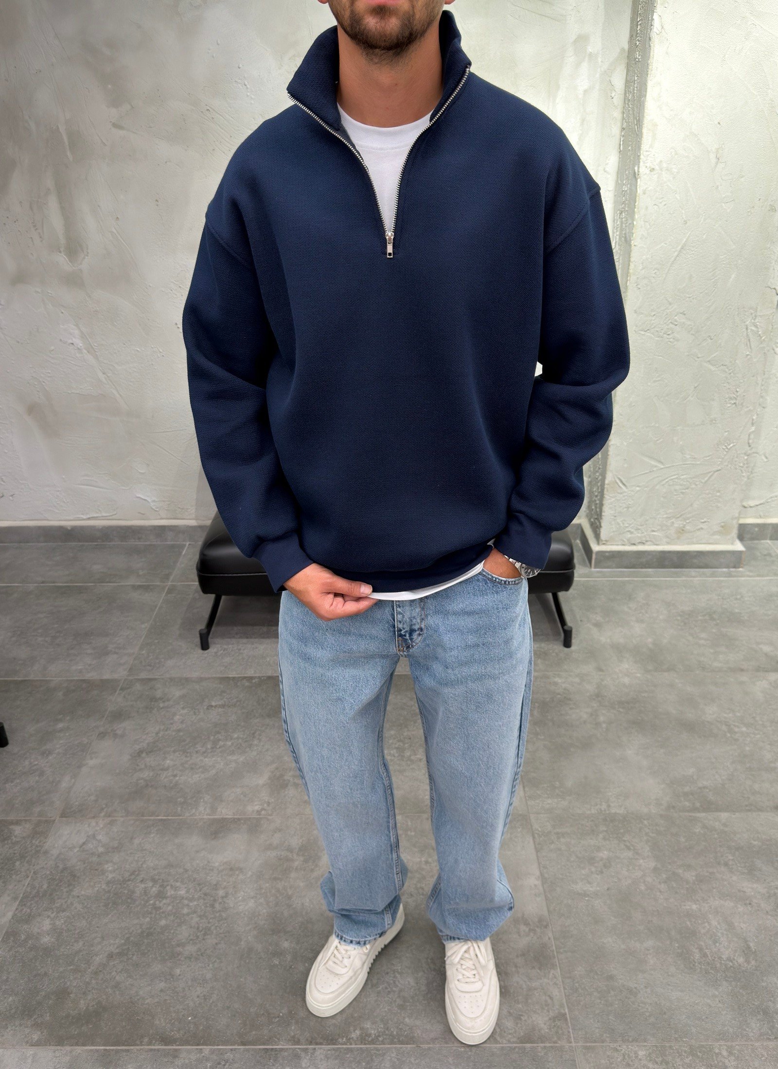 Yaka Yarım Fermuarlı Şardonlu Lacivert Sweatshirt