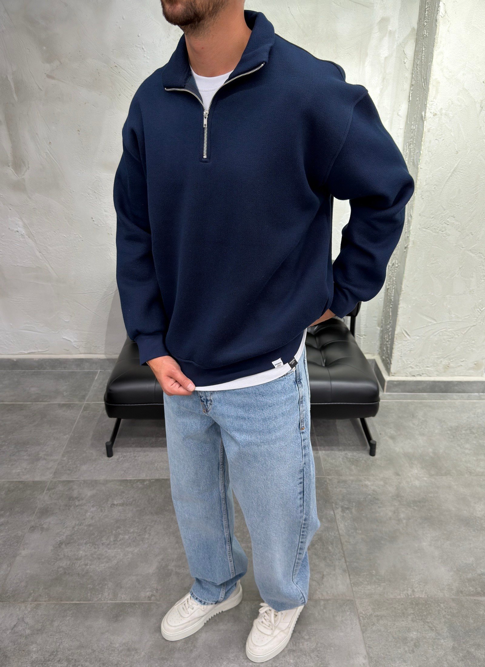 Yaka Yarım Fermuarlı Şardonlu Lacivert Sweatshirt