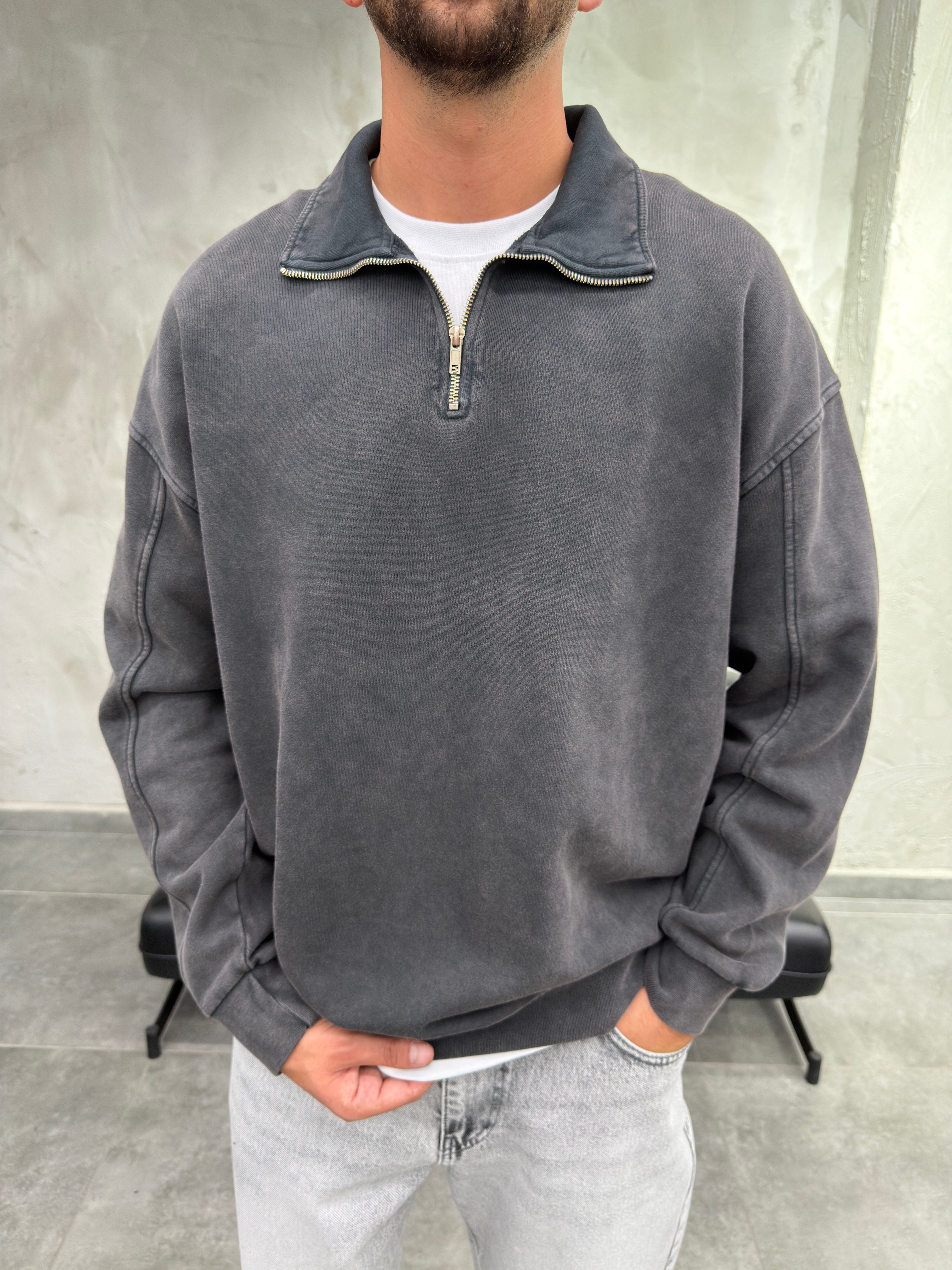 Yarım Fermuar Polo Yaka Yıkamalı Siyah Sweatshirt