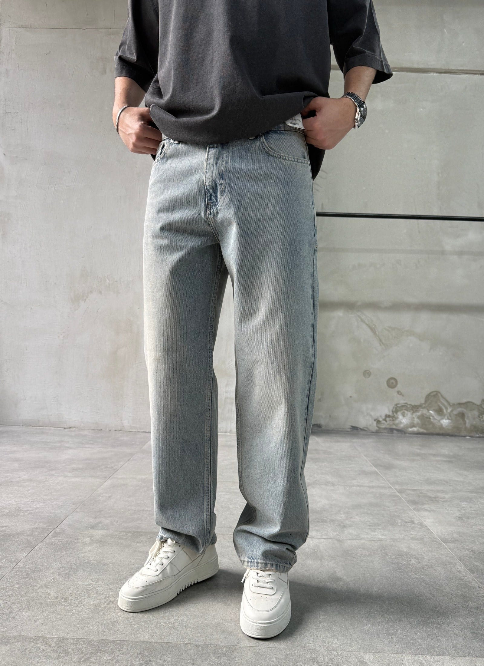 Yıkamalı Relaxed Fit Eskitme Boyfriend Jean