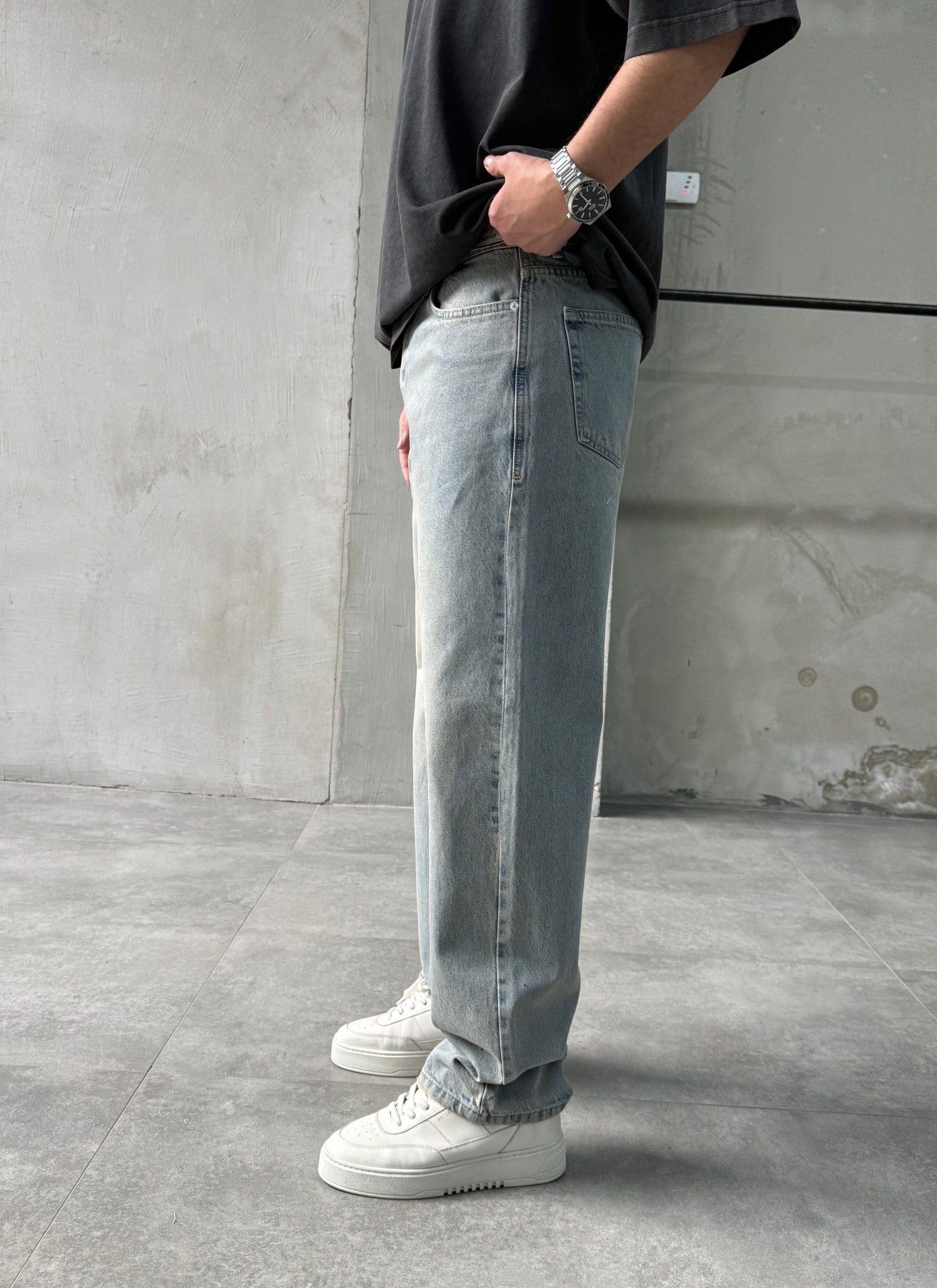 Yıkamalı Relaxed Fit Eskitme Boyfriend Jean