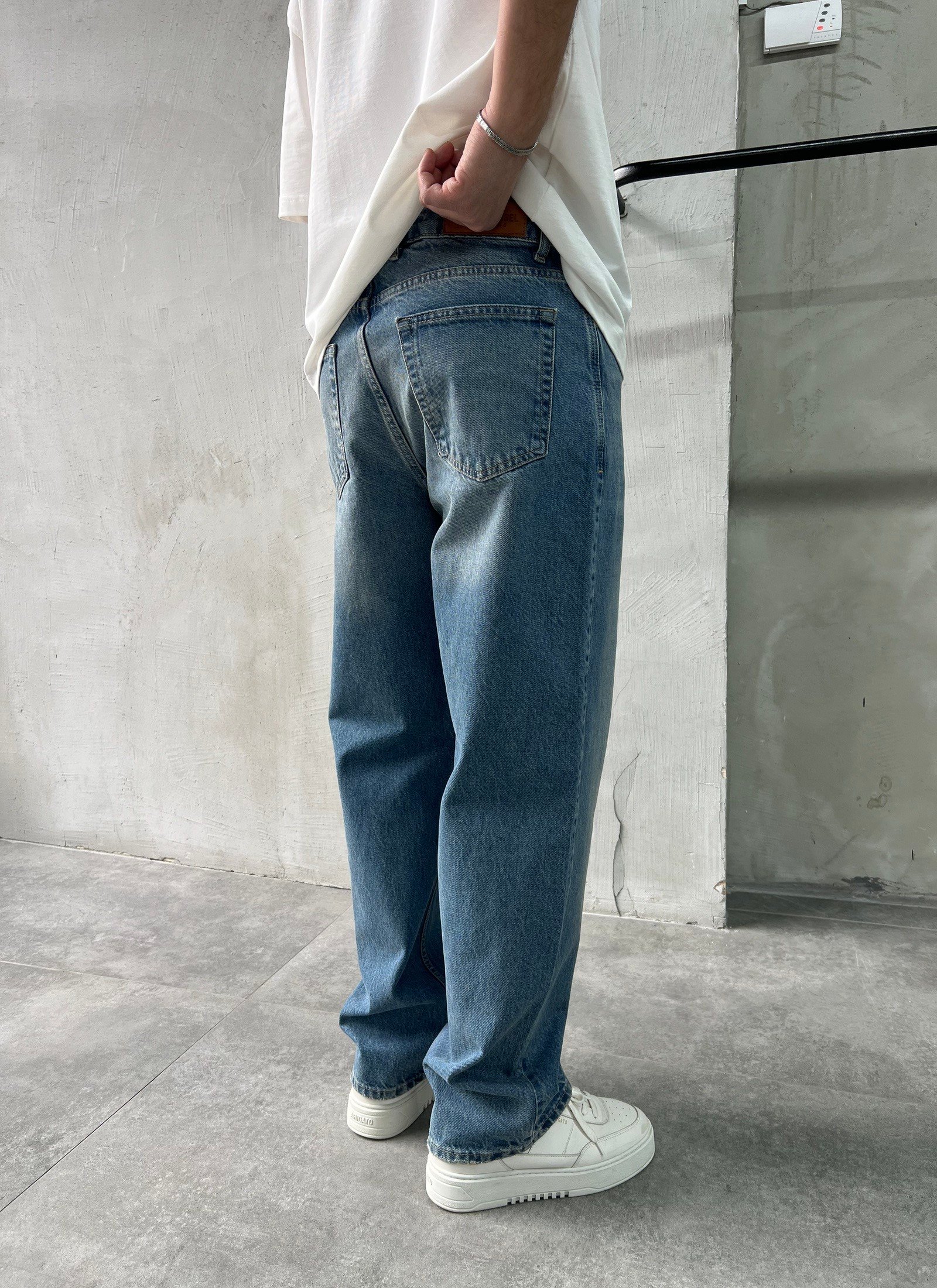 Yıkamalı Relaxed Fit Tintli Mavi Boyfriend Jean
