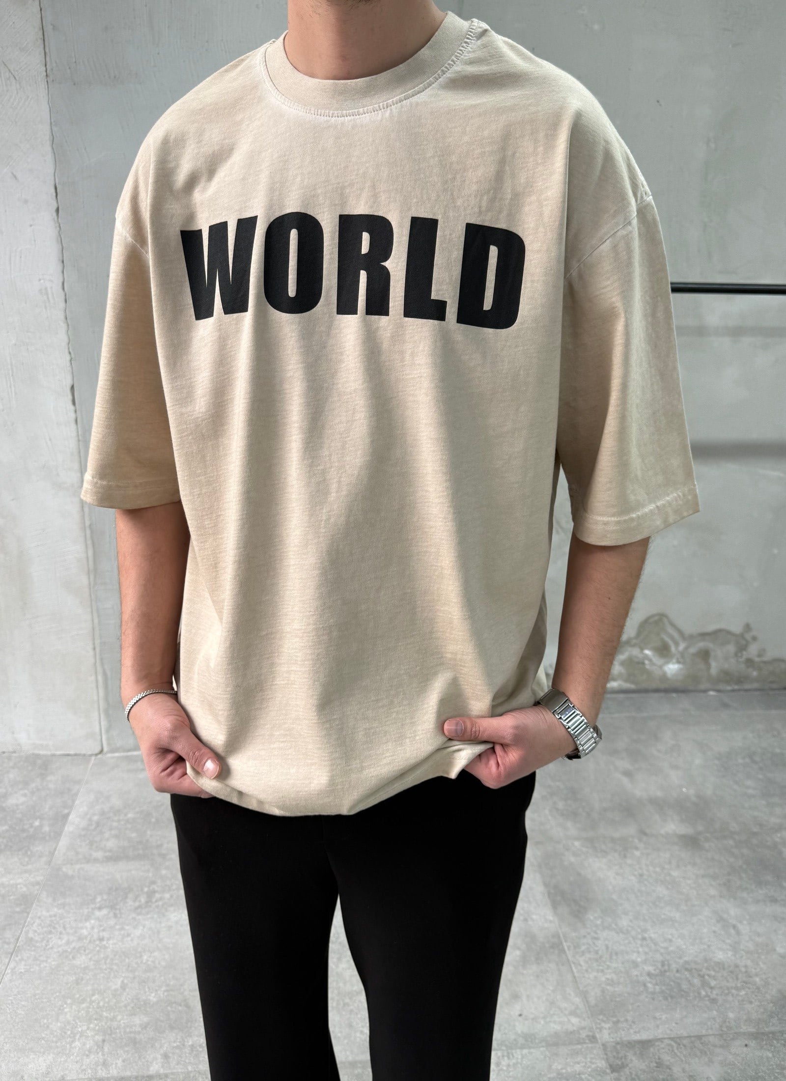 Yıkamalı World Baskılı Taş Oversize T-shirt