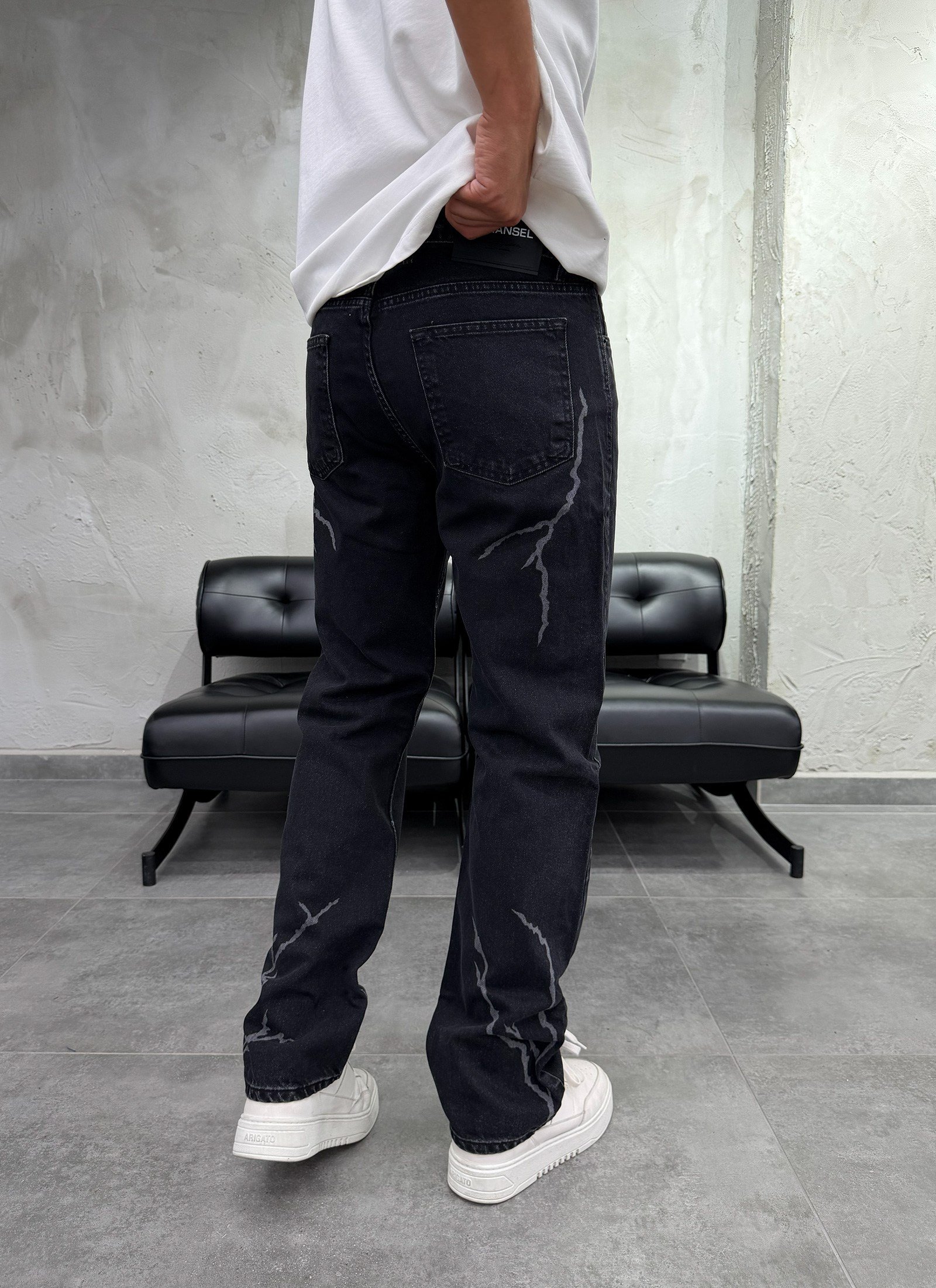 Yıldırım Desenli Siyah Baggy Jean