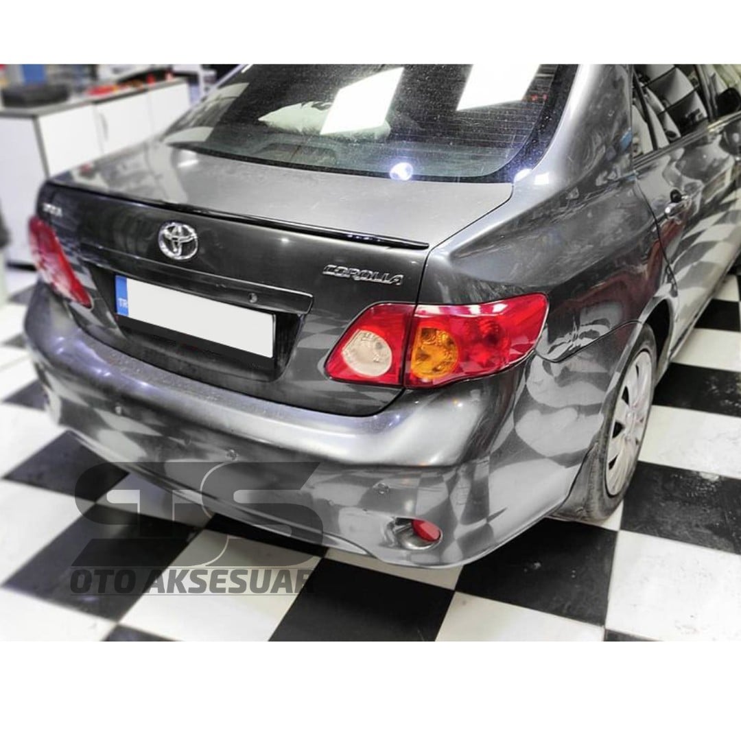  Toyota Corolla 2007 - 2011  Bagaj Üstü Slim Spoiler Parlak Siyah