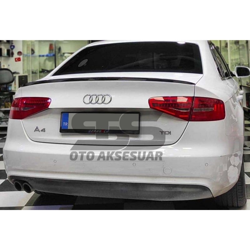 Audi A4 Bagaj Üstü Black Piano Spoiler Bagaj Çıtası