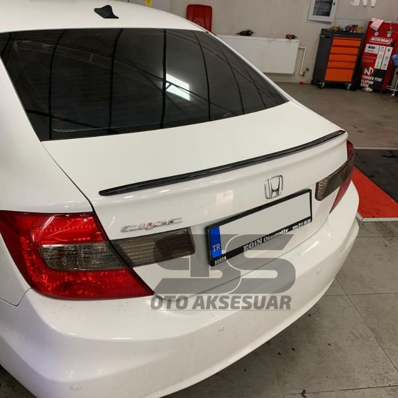 Honda Civic FB7 Bagaj Üstü Slim Spoiler Piano Black Parlak Siyah