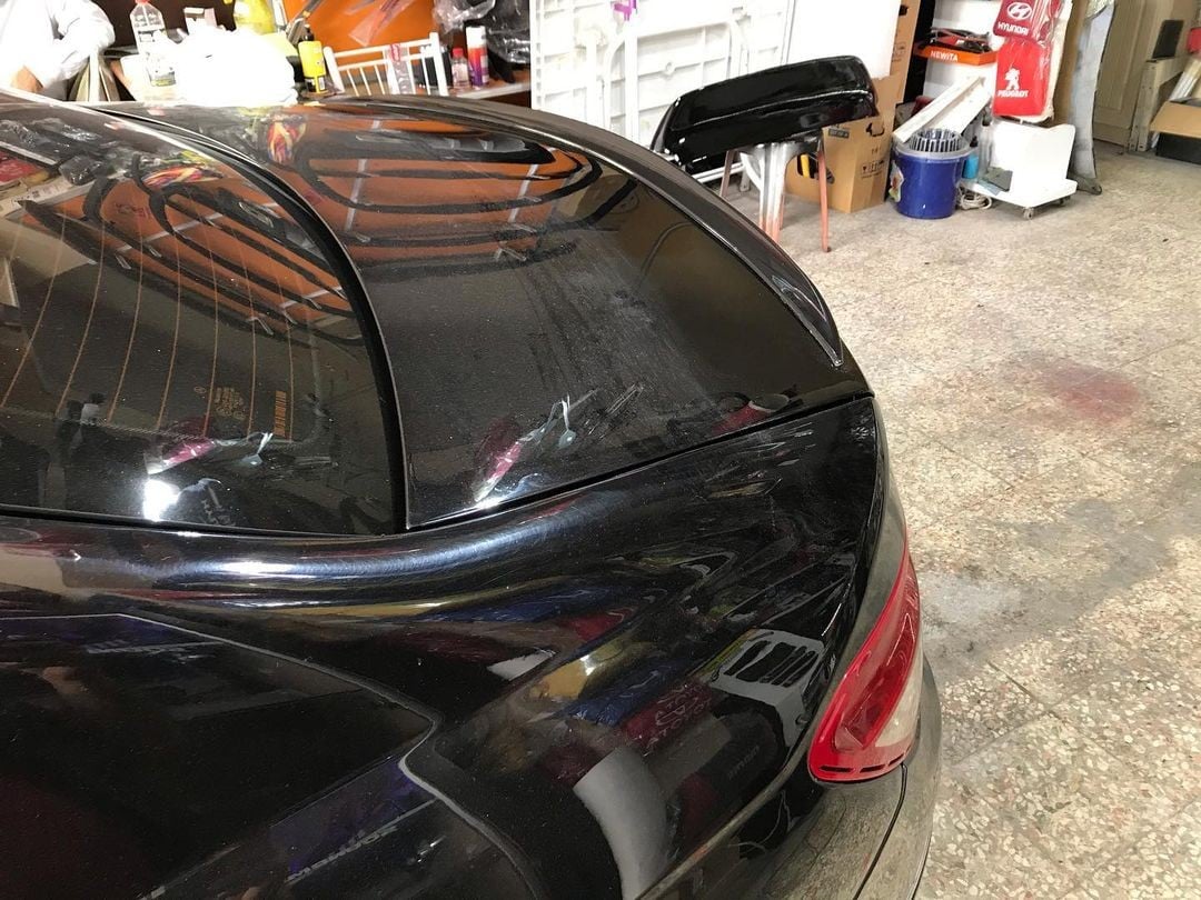 Mercedes C180 Bagaj Üstü Slim Spoiler Piano Black Parlak Siyah
