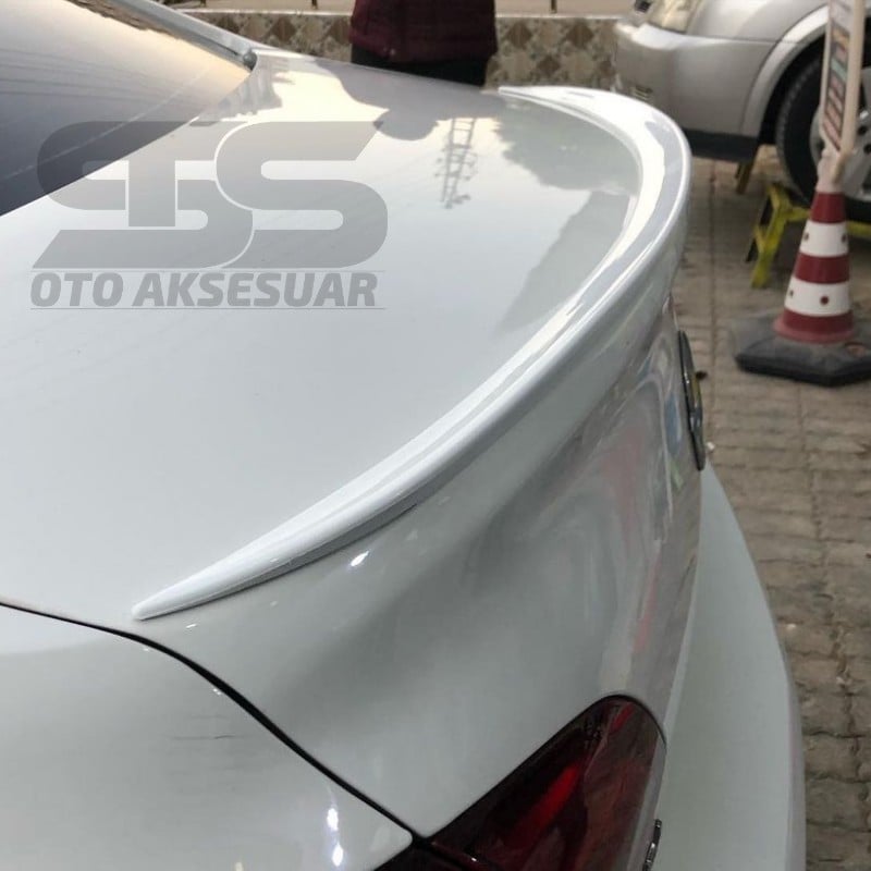 Opel Astra J  Bagaj Üstü Spoiler Parlak Beyaz