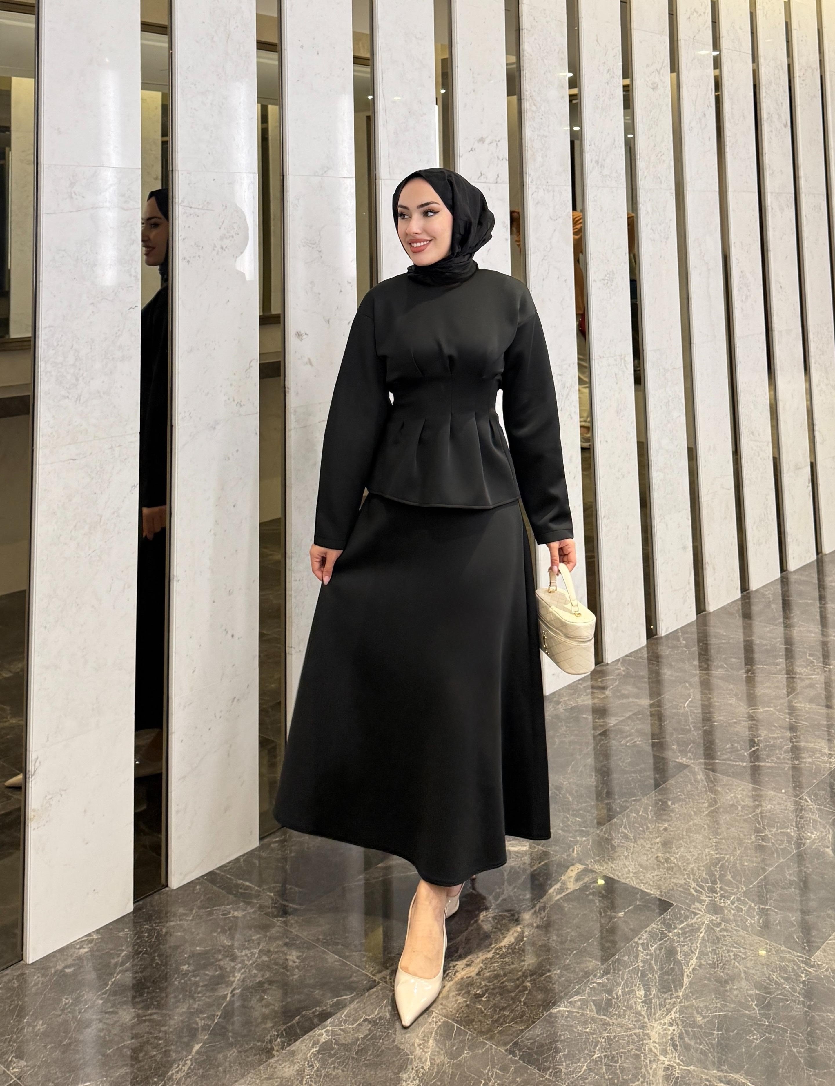 Belden Bağlamalı Etekli Takım - Siyah