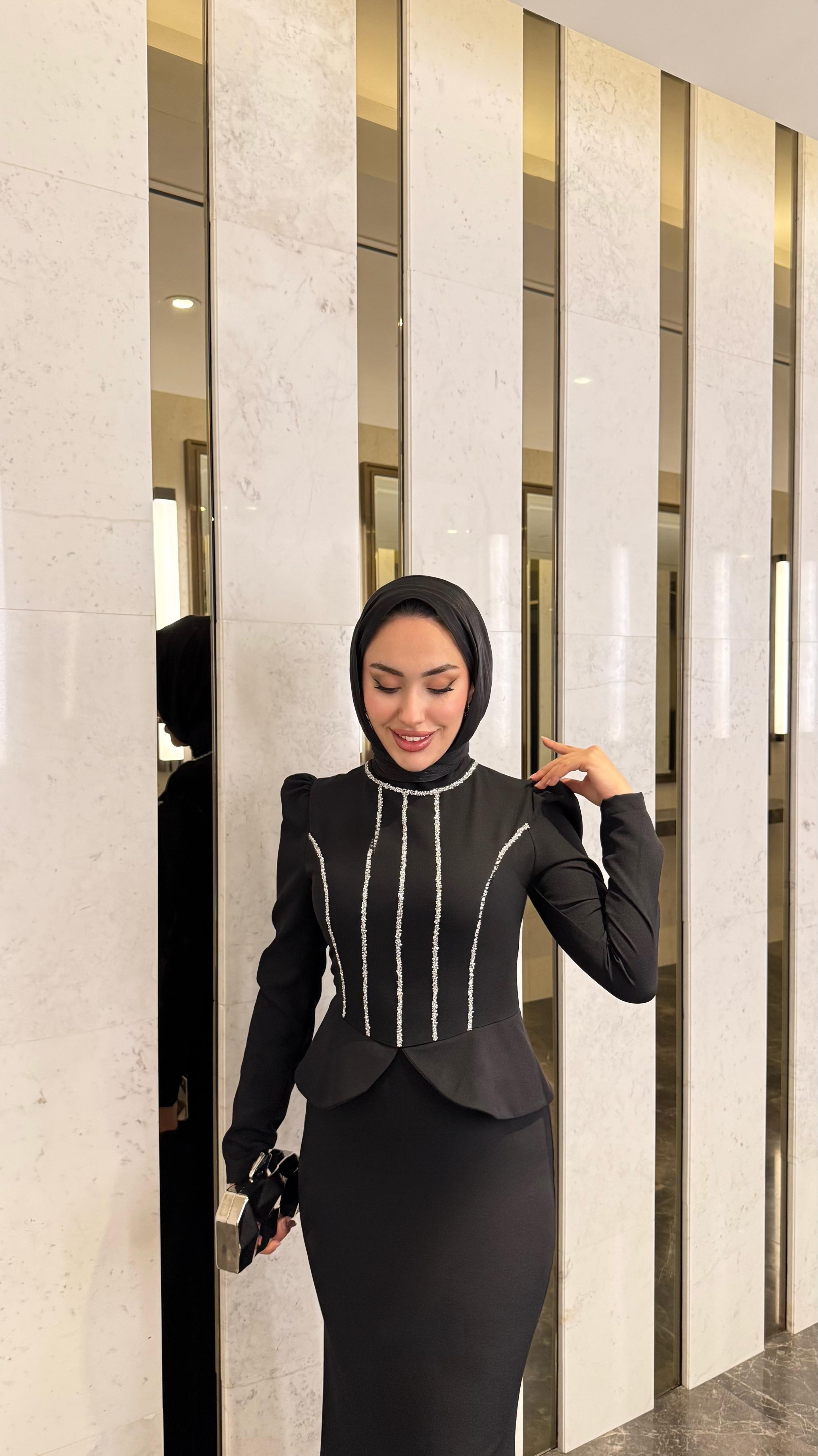 Mira Abiye - Siyah