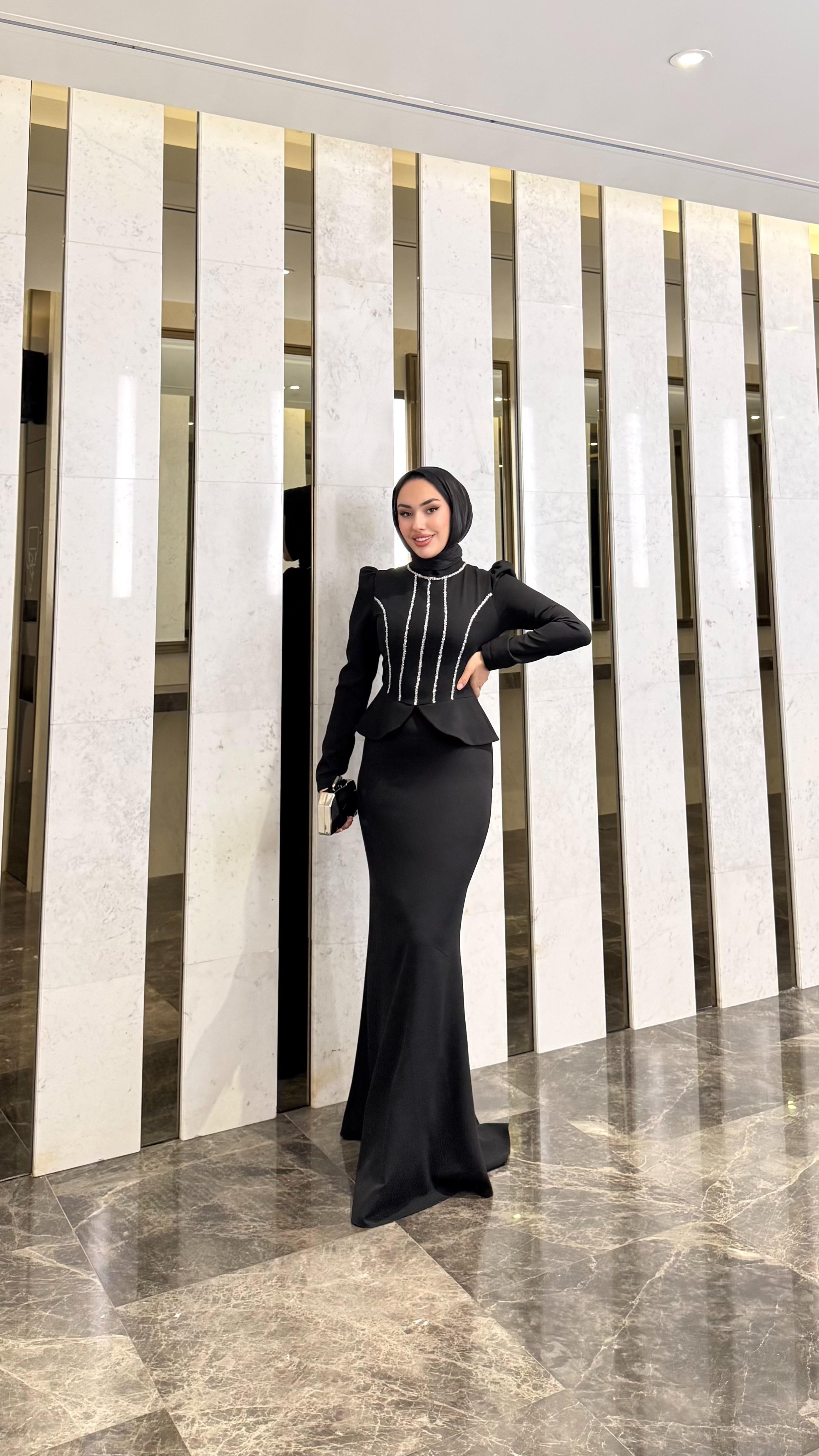 Mira Abiye - Siyah
