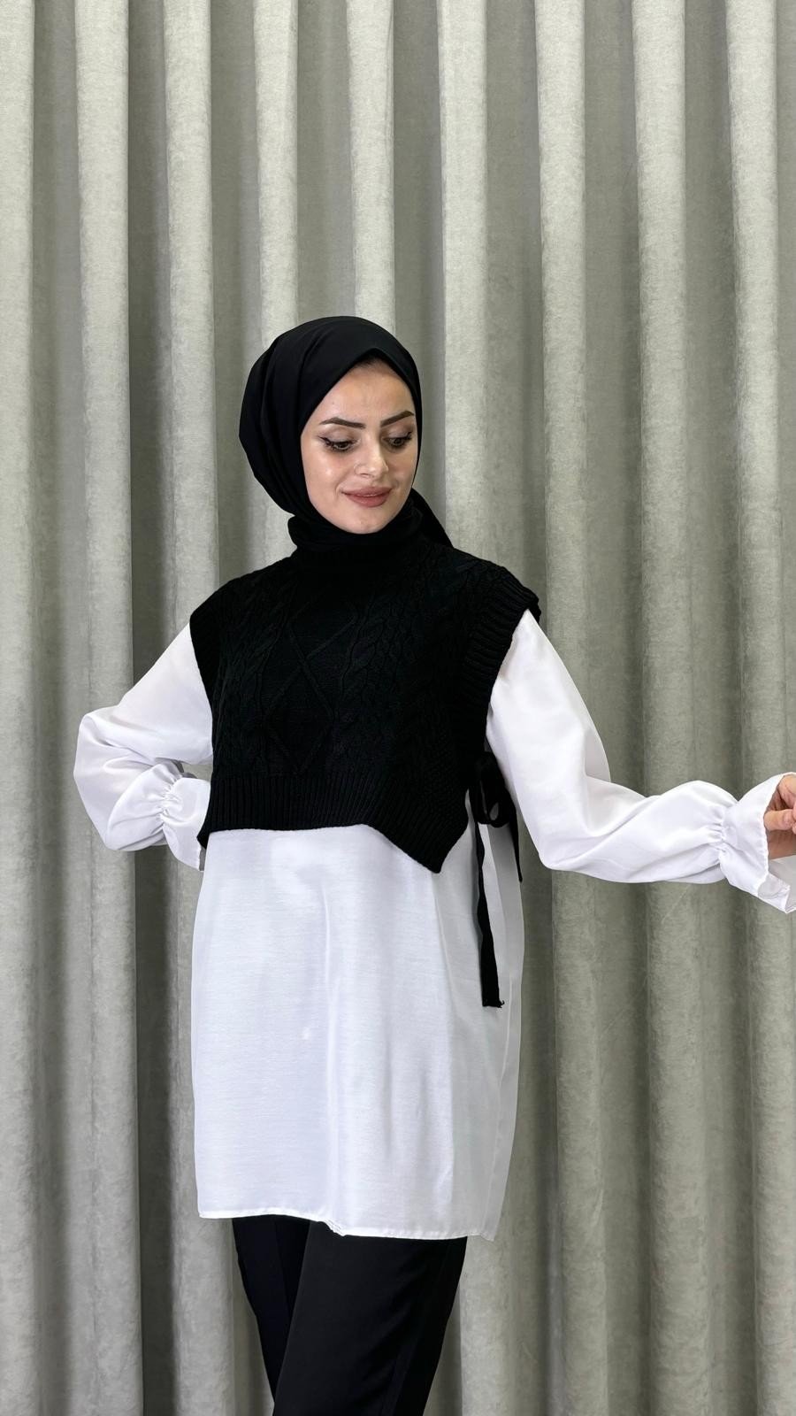 Yandan Bağlamalı Örgü Süveter- Siyah