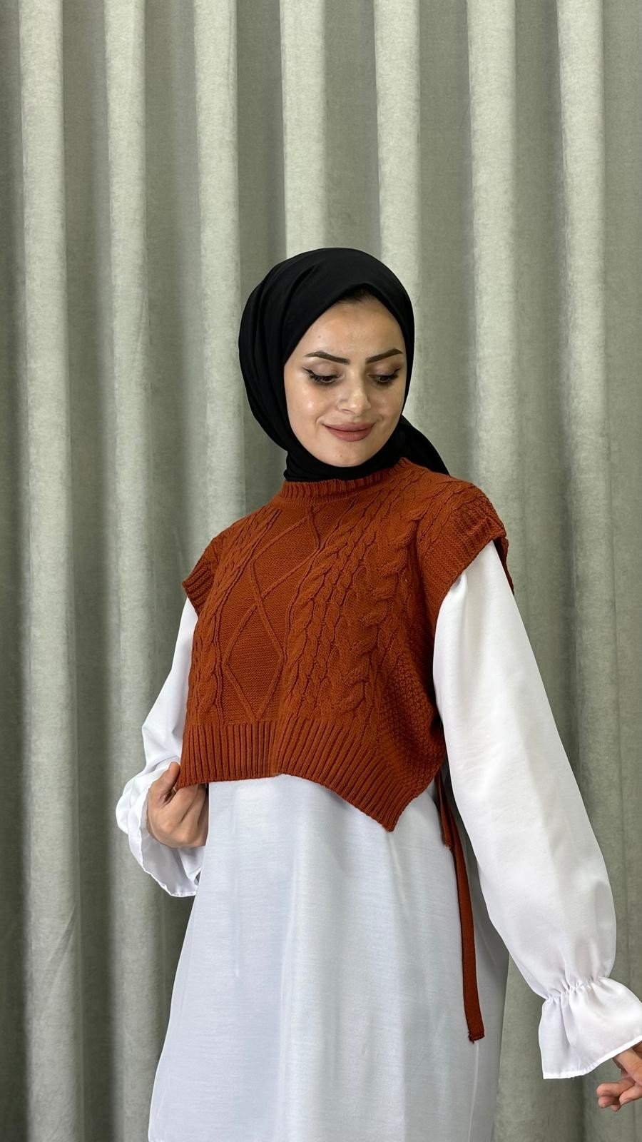 Yandan Bağlamalı Örgü Süveter- Taba