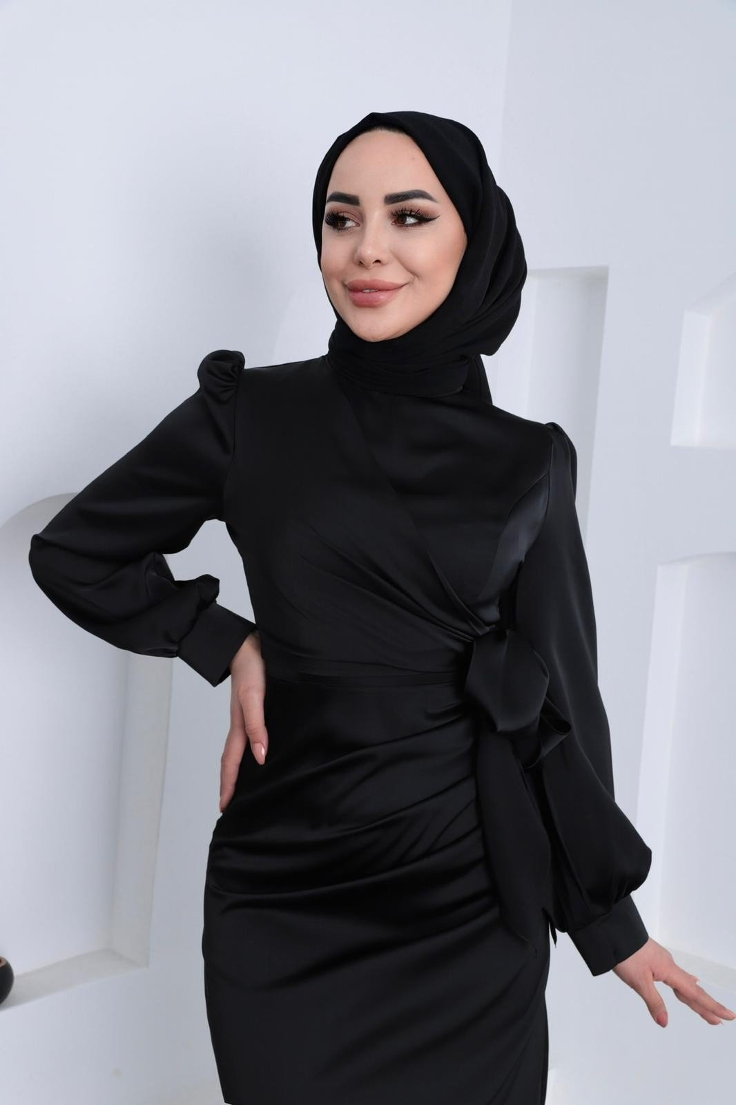 Yandan Bağlamalı Saten Abiye - Siyah