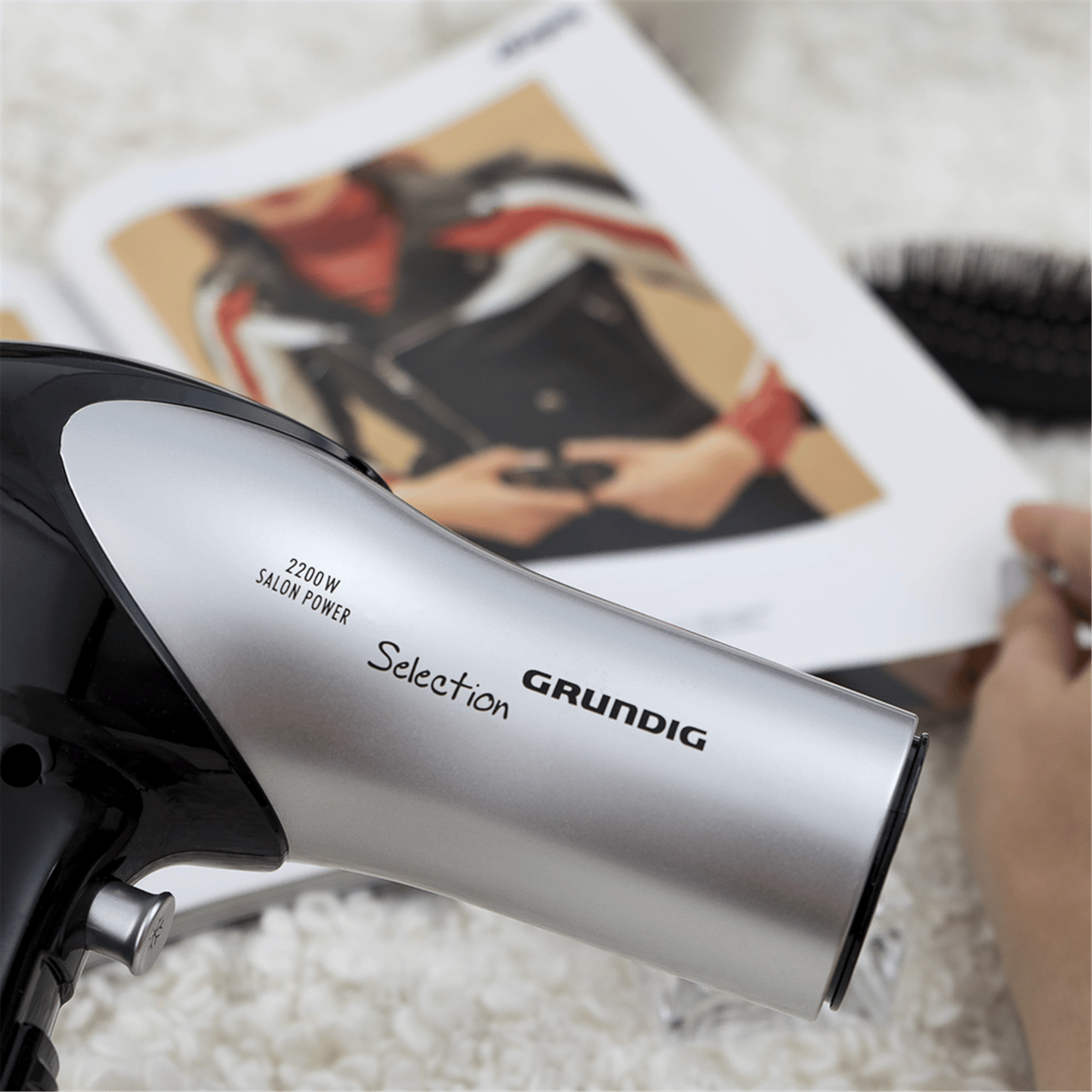 GRUNDIG HD 6080 Saç Kurutma Makinesi