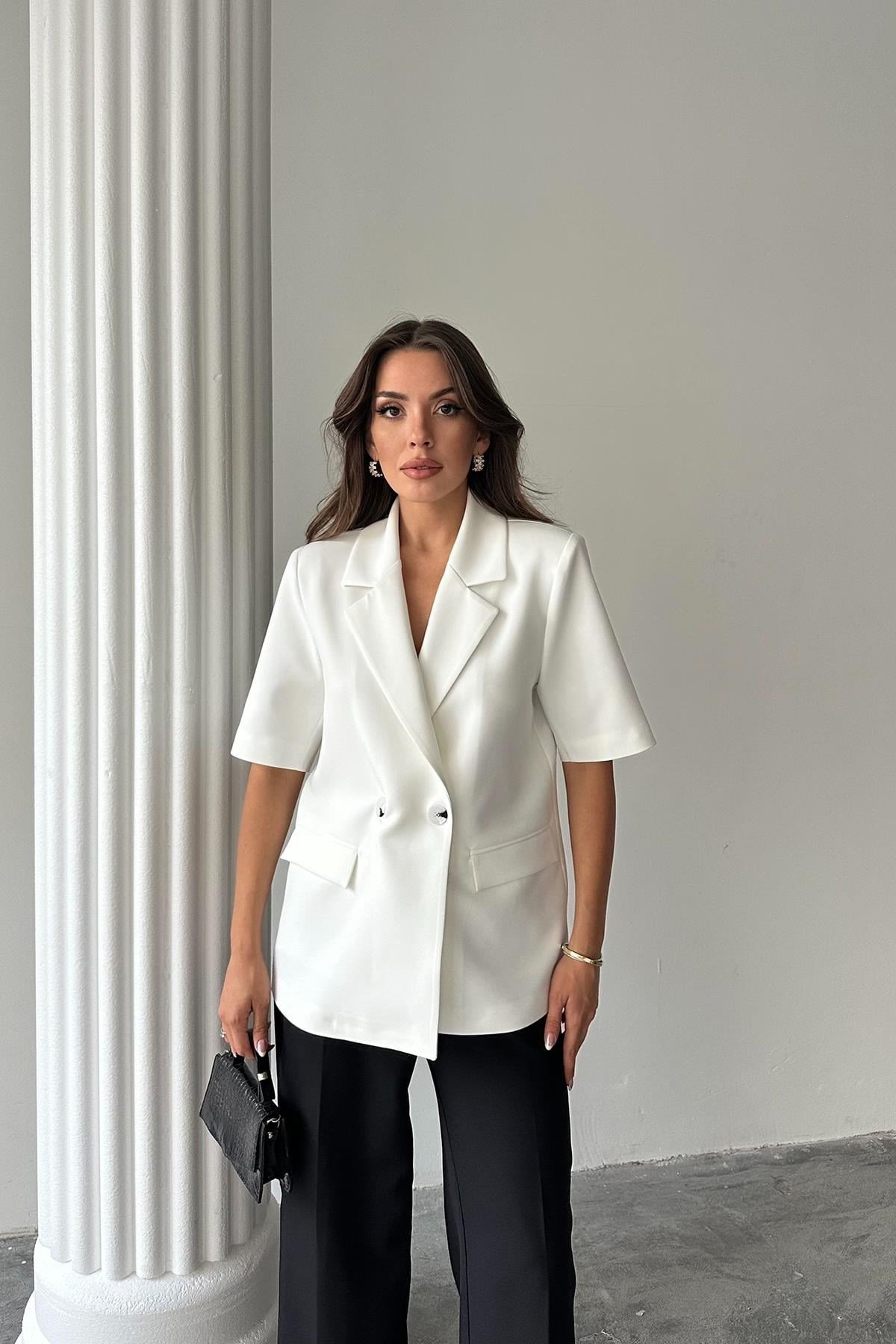 Beyaz Kısa Kollu Blazer Ceket